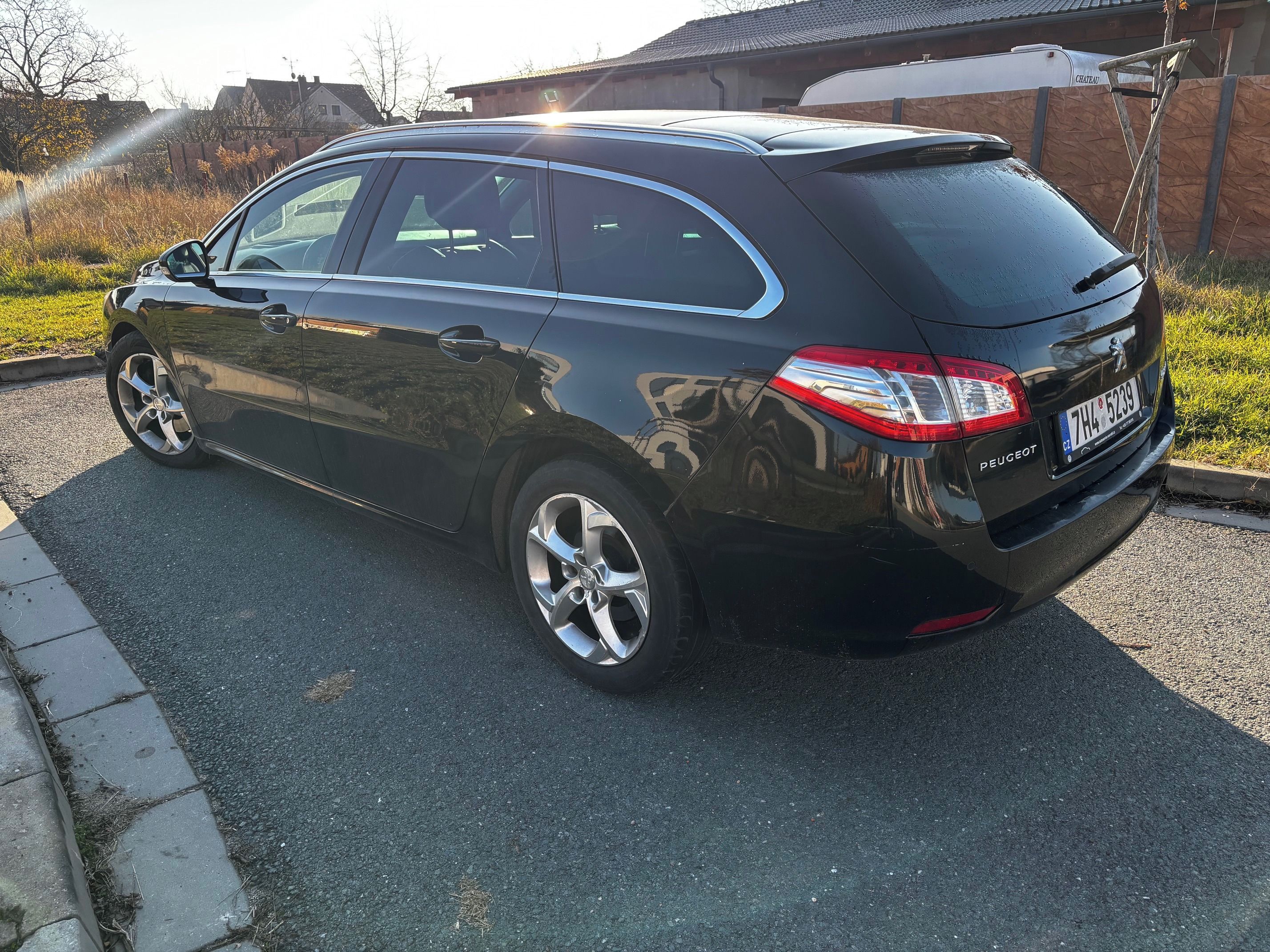 Peugeot 508, Bohatá Výbava - fotka 5