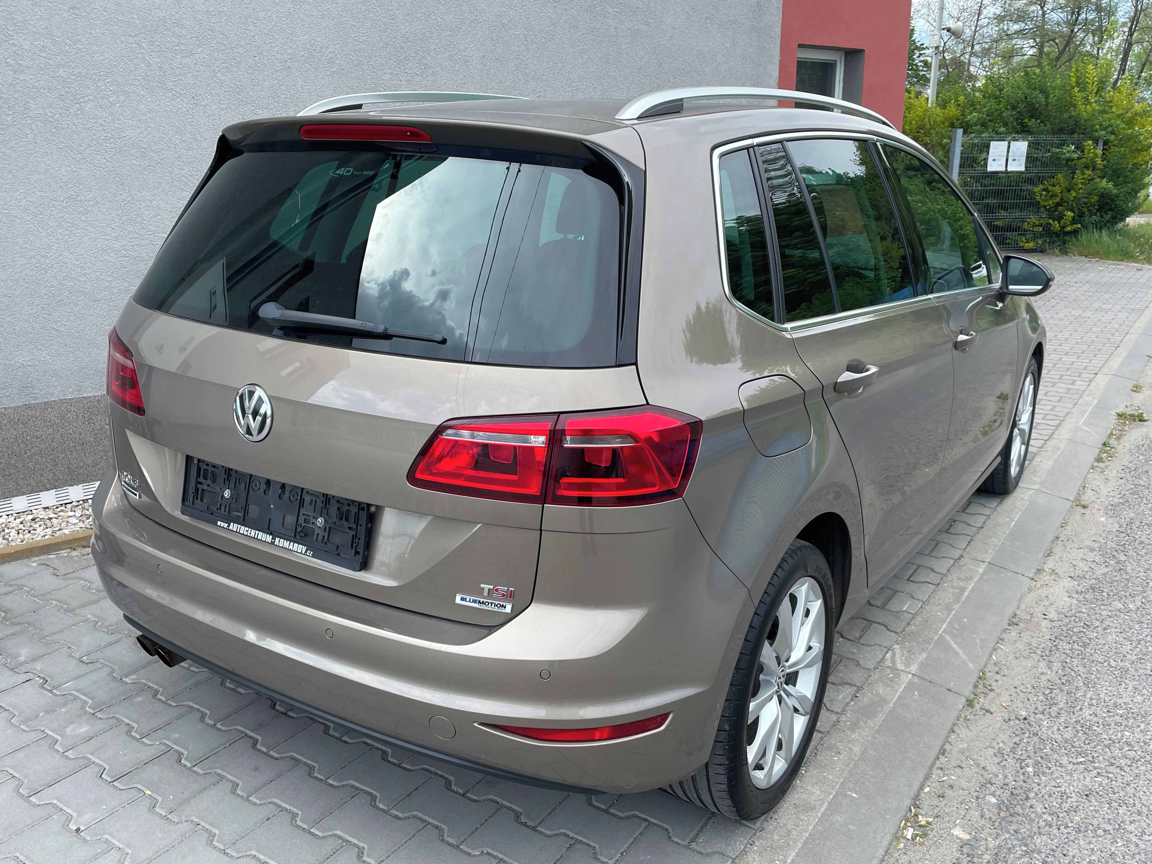 Volkswagen Golf Sportsvan, 1.4 TSI 110kW Highline - fotka 5