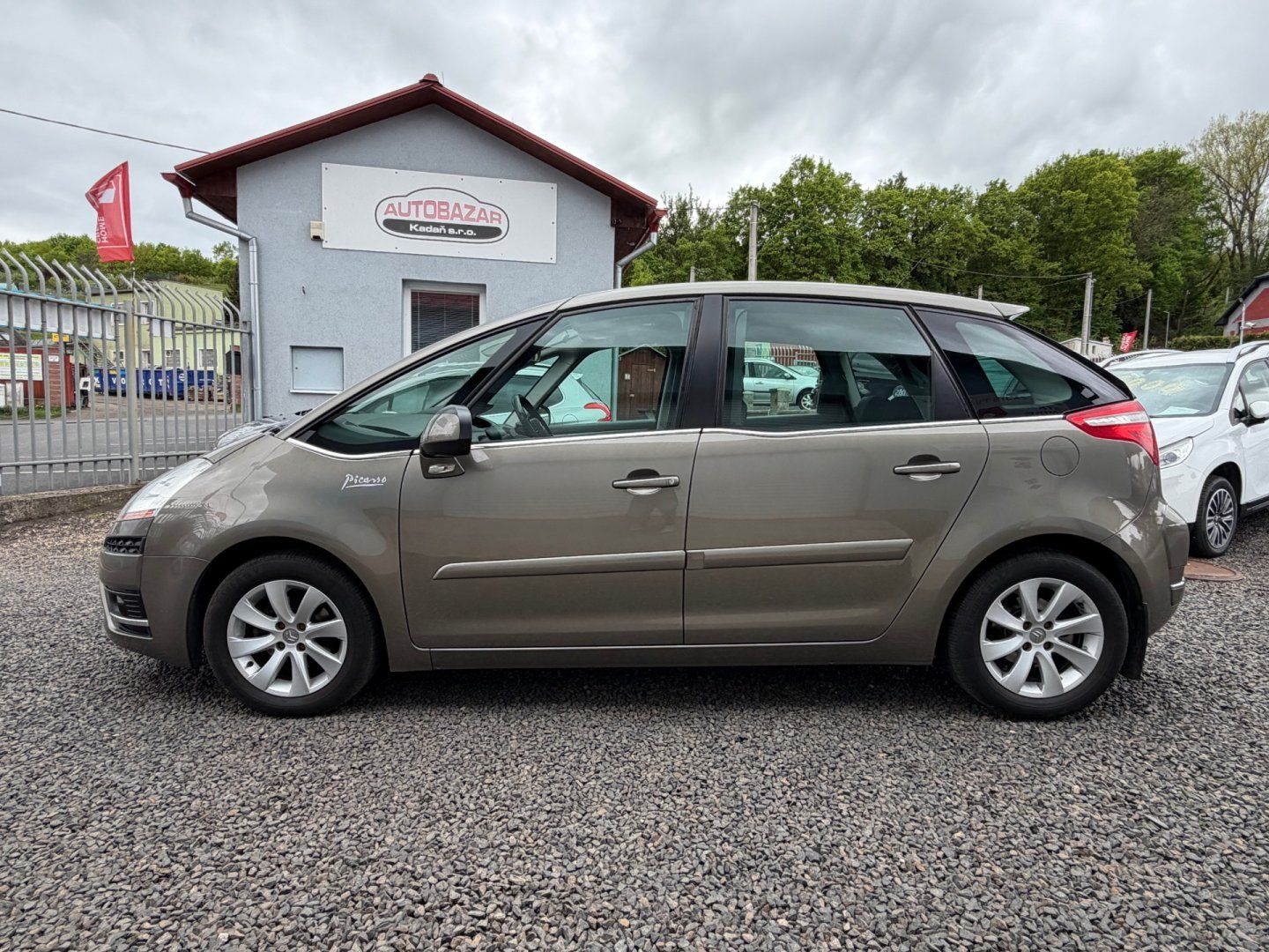 Citroën C4 Picasso, 1,6 HDi, 1.MAJ,ČR,SERVISKA - fotka 2