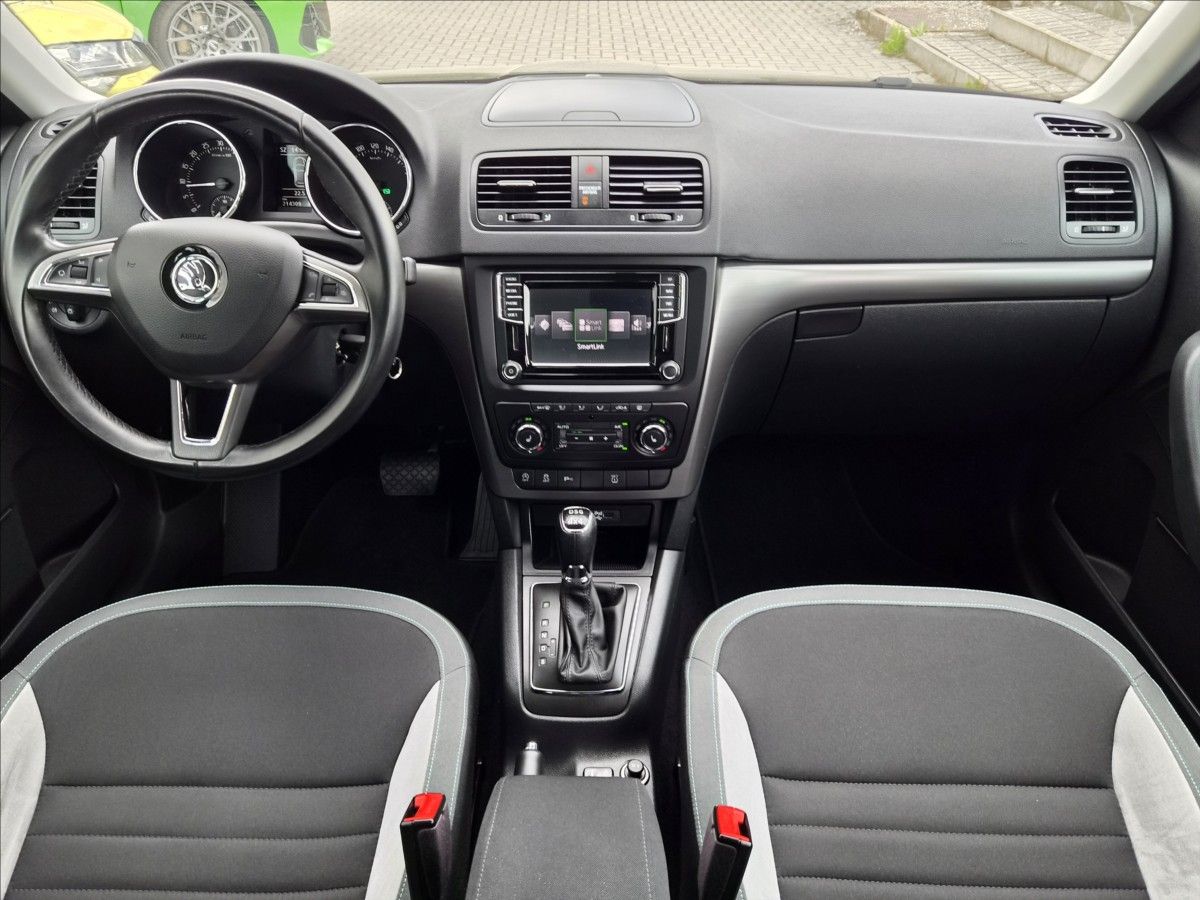 Škoda Yeti, 2,0 TDi DSG 4x4 *NAVI*SENZORY* - fotka 6