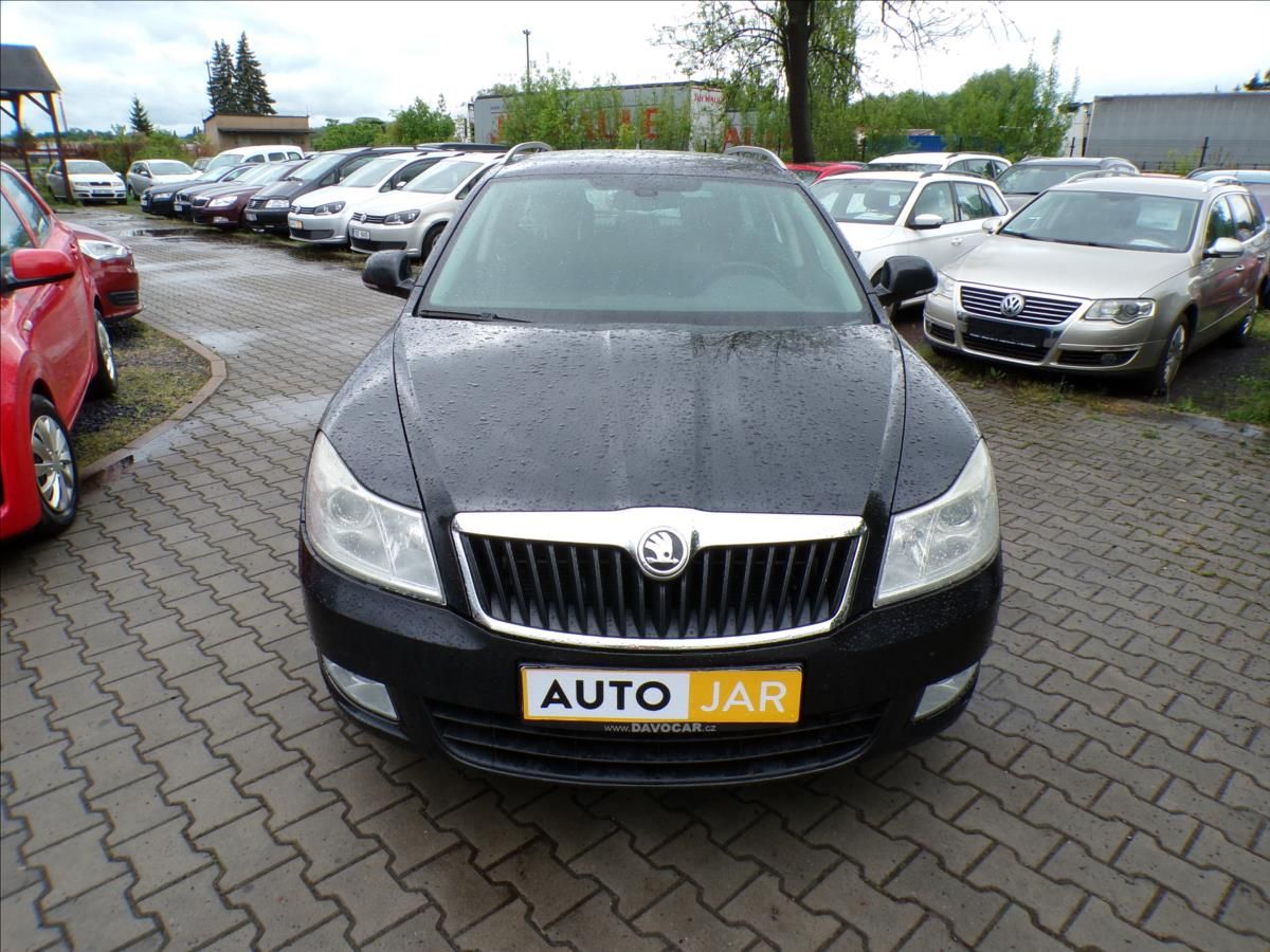 Škoda Octavia, 2,0 TDI  NAVI, - fotka 3