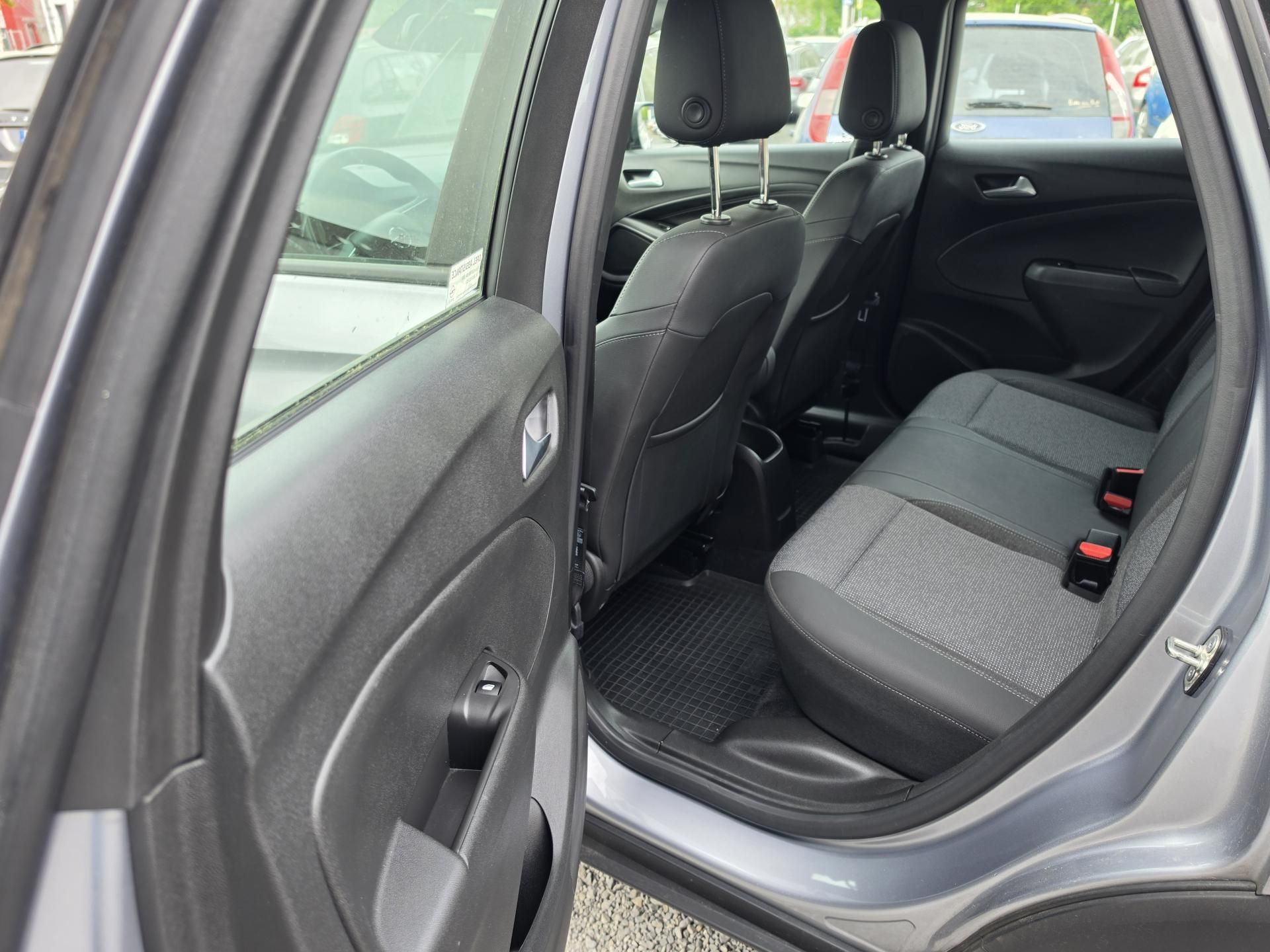 Opel Crossland X, 1.2 T - fotka 5