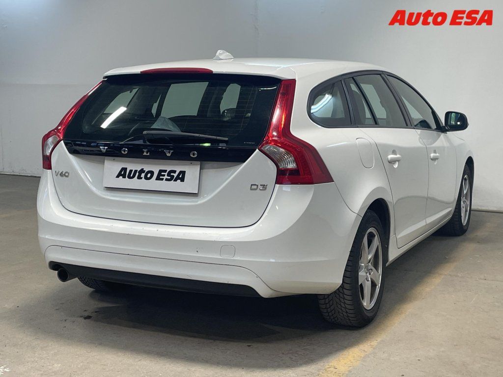 Volvo V60, 2.0d,ČR - fotka 4