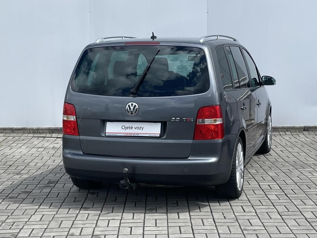 Volkswagen Touran, 2.0 TDI 103 kW - fotka 2