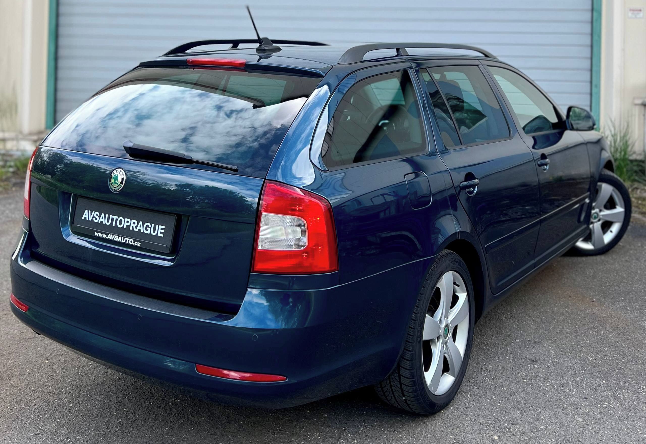 Škoda Octavia, 2 FL COMBI 1.6 TDI DSG 2012 - fotka 4