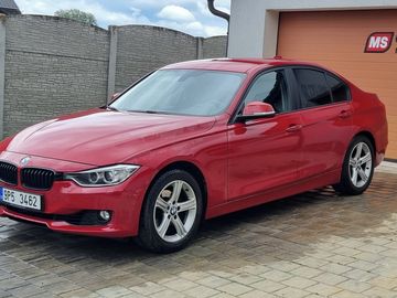 320 i