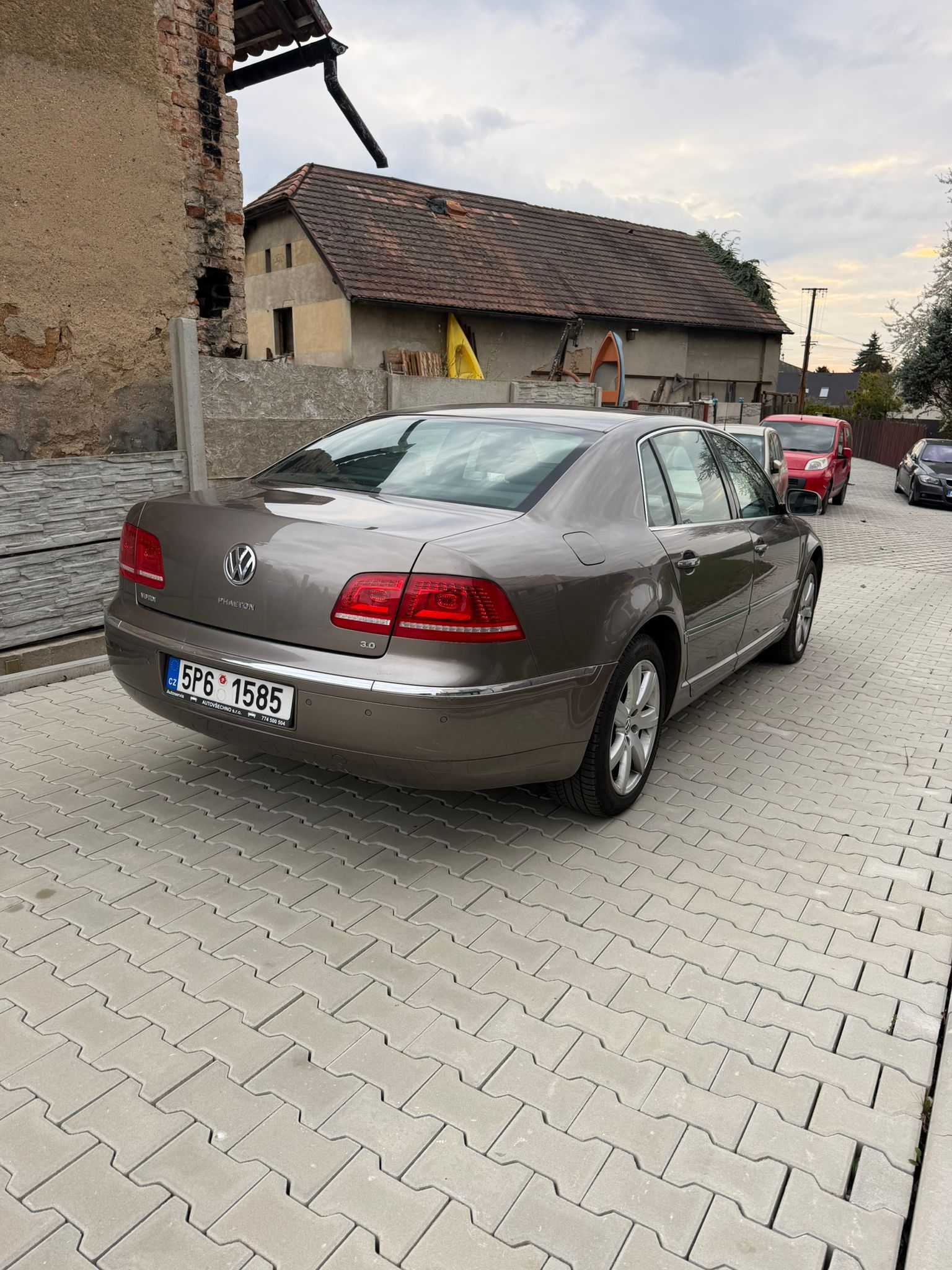 Volkswagen Phaeton, 3.0 TDI V6 TOP STAV - fotka 6