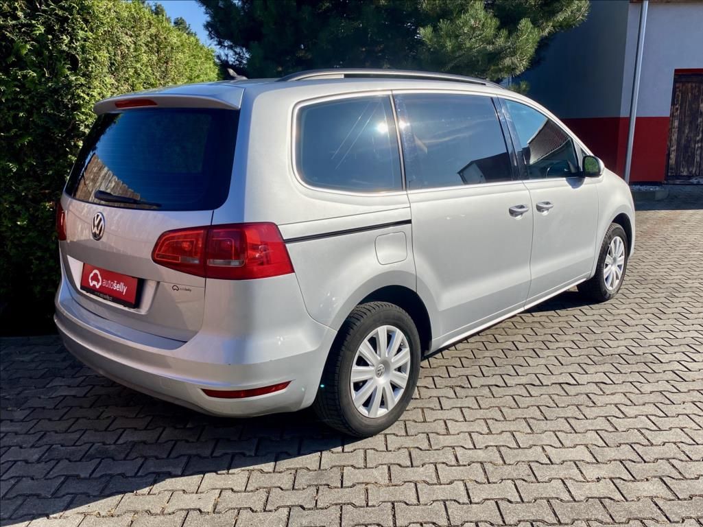 Volkswagen Sharan, 2,0 TDI 103kW / DSG / VÝHŘEV - fotka 5