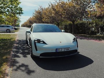 4S Cross Turismo, záruka