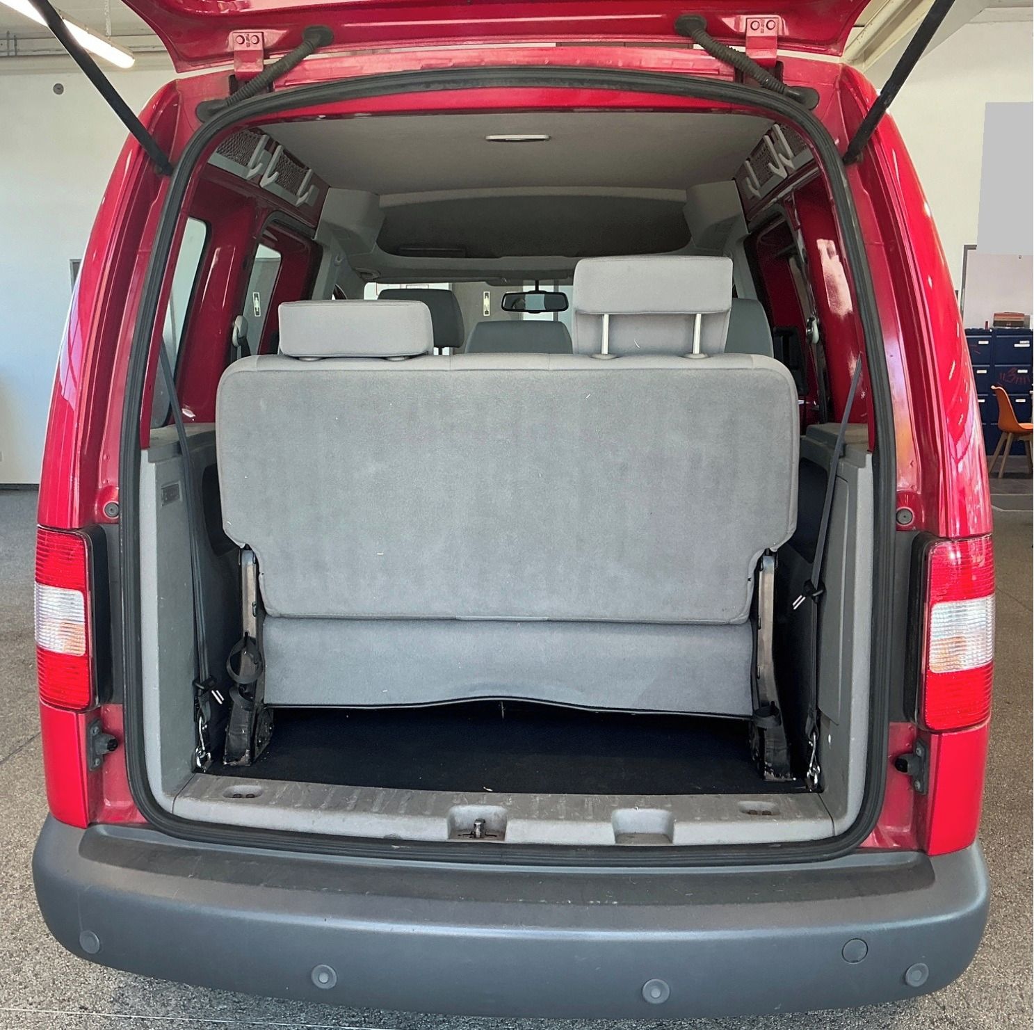 Volkswagen Caddy, 1.6MPI 75KW 7-MÍST BEZ KOROZE - fotka 2