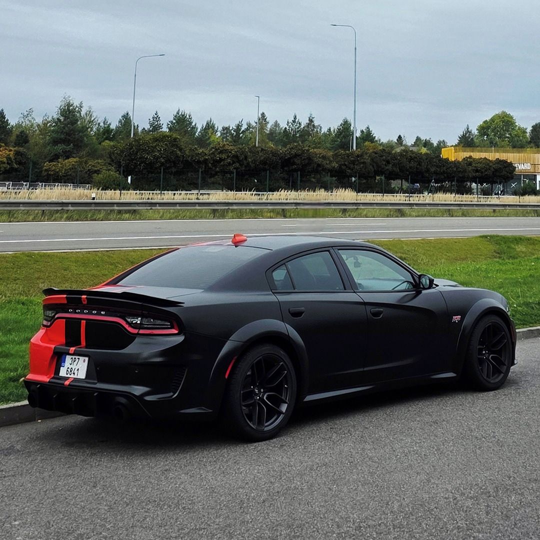 Dodge Charger, 6.4 Scat Pack Widebody - fotka 3