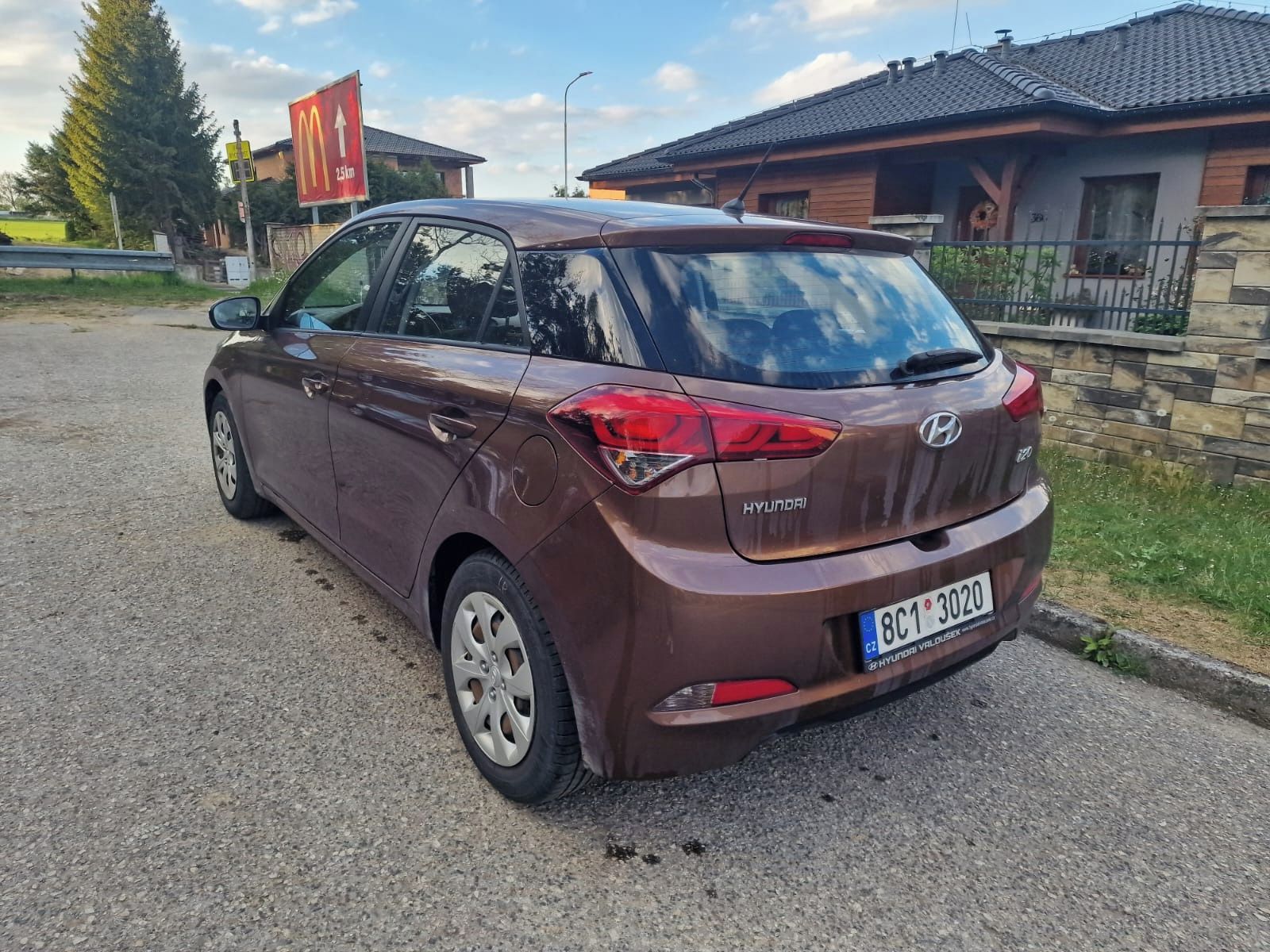 Hyundai i20, KUP CZ,KRÁSNÁ,1.MAJITEL,KOMISE - fotka 4