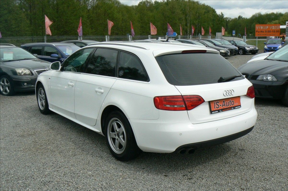 Audi A4, 2,0 TDi COMBI S-LINE - fotka 5