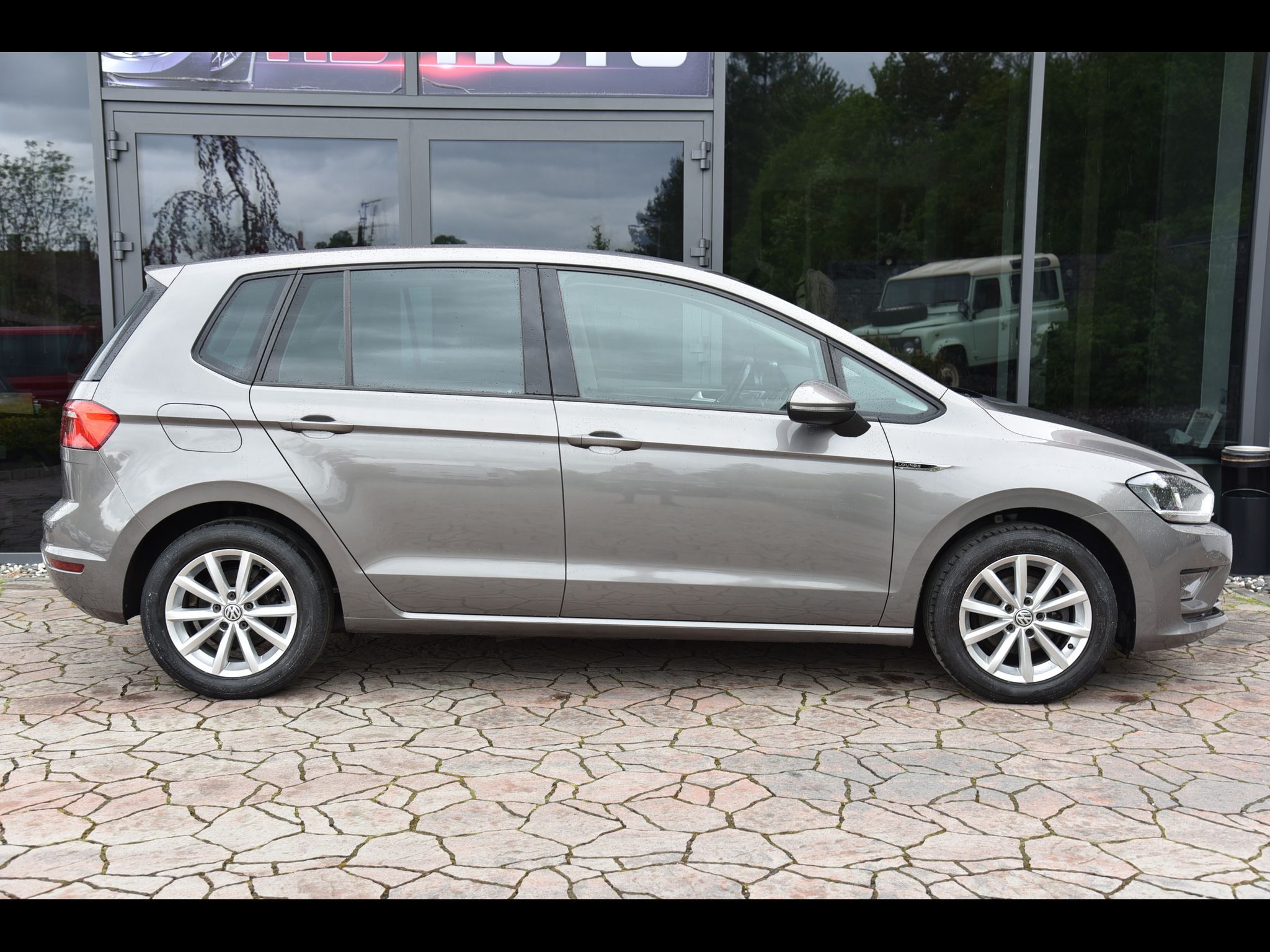 Volkswagen Golf Sportsvan, 1.2 TSi 81 kw Lounge - fotka 5