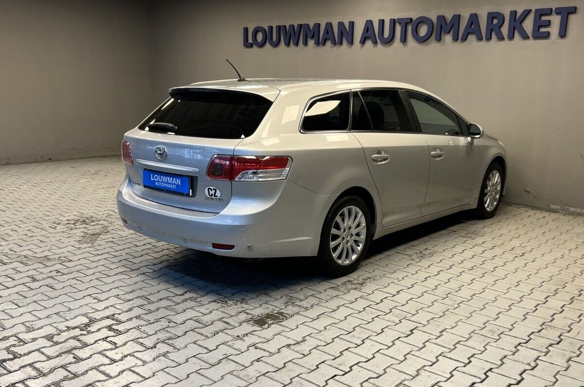 Toyota Avensis, 1.8 VVT-i Sol - fotka 2
