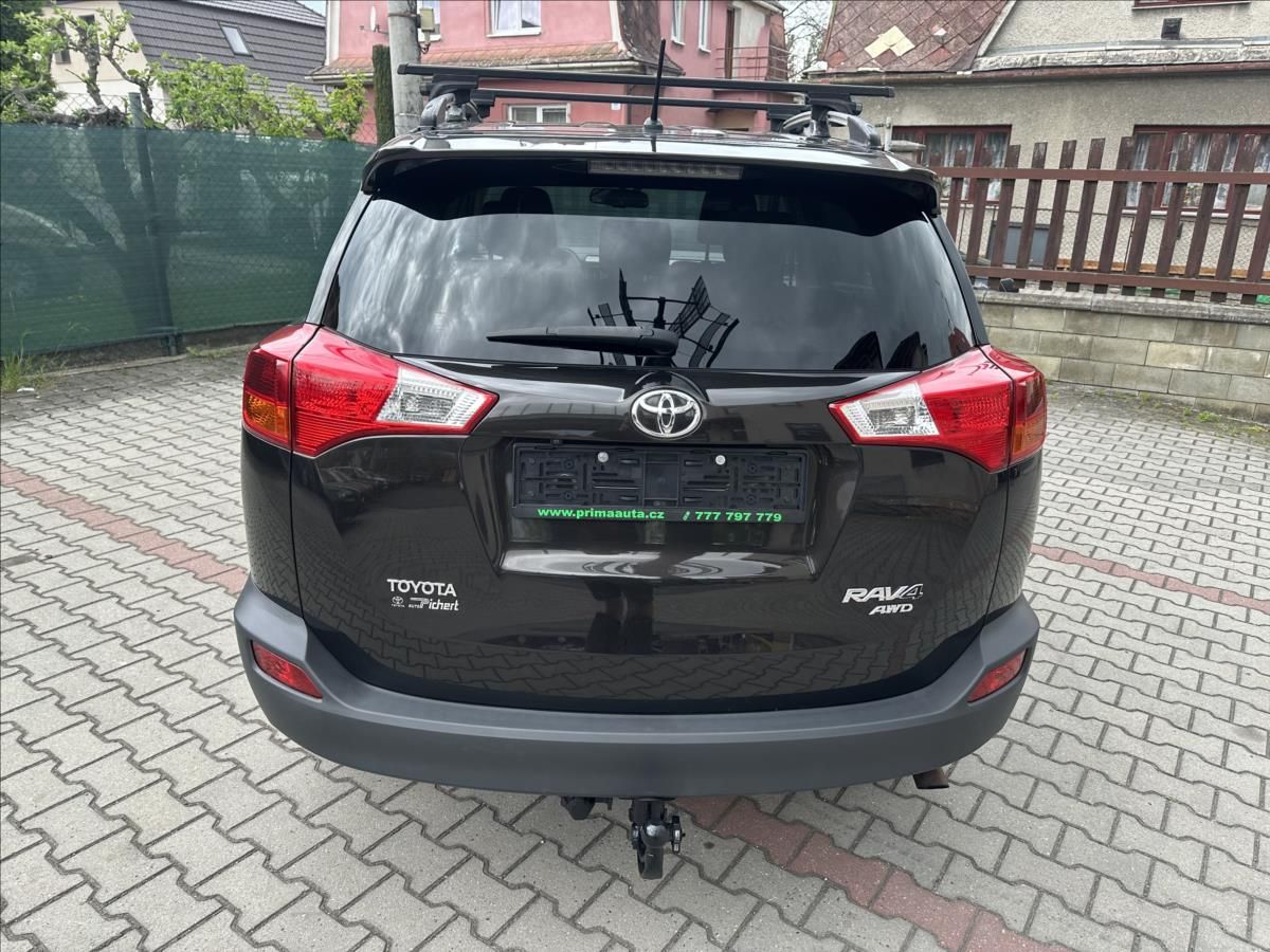 Toyota Rav4, 2,0 4x4 TAŽNÉ - fotka 6