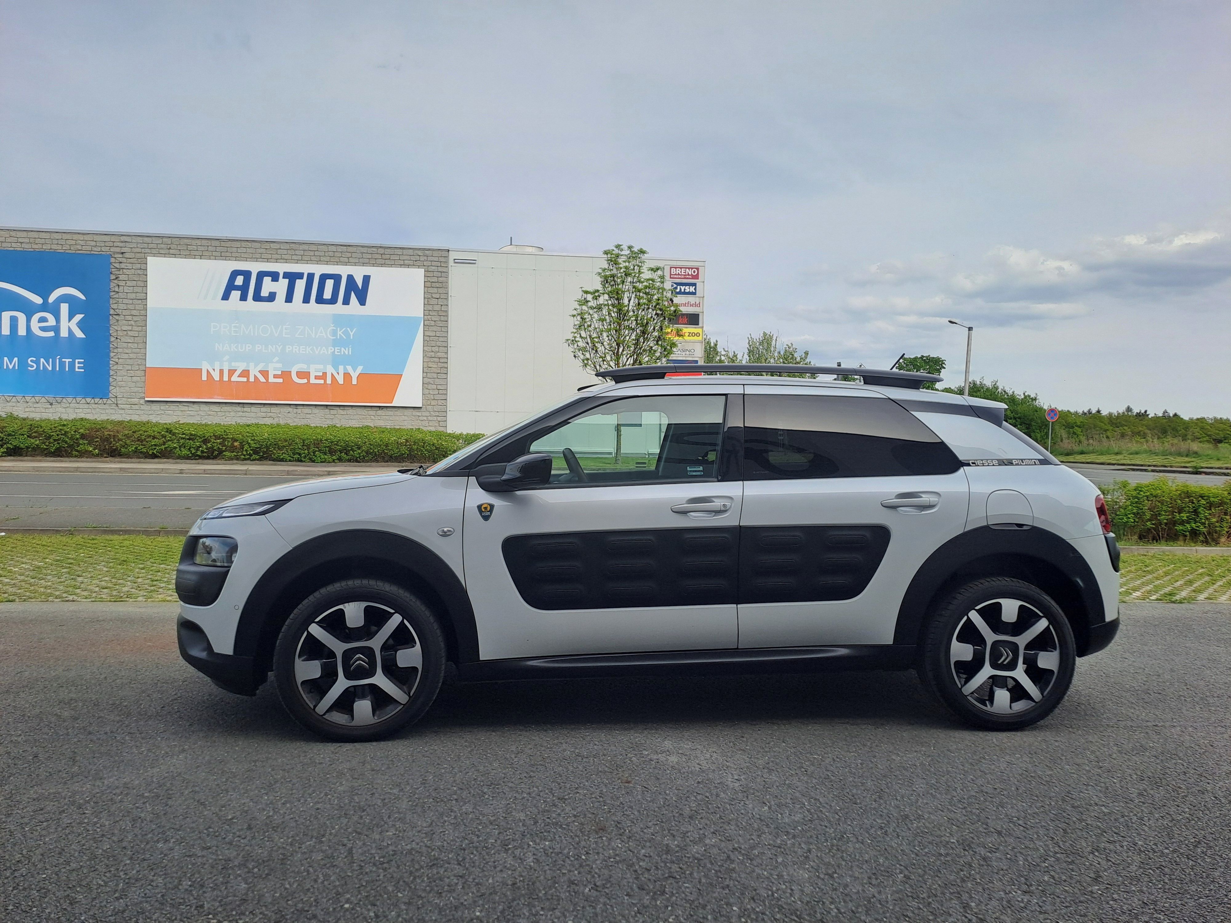 Citroën C4, 1.6HDI 2.MAJ UNIKÁT! LIMITED! - fotka 4