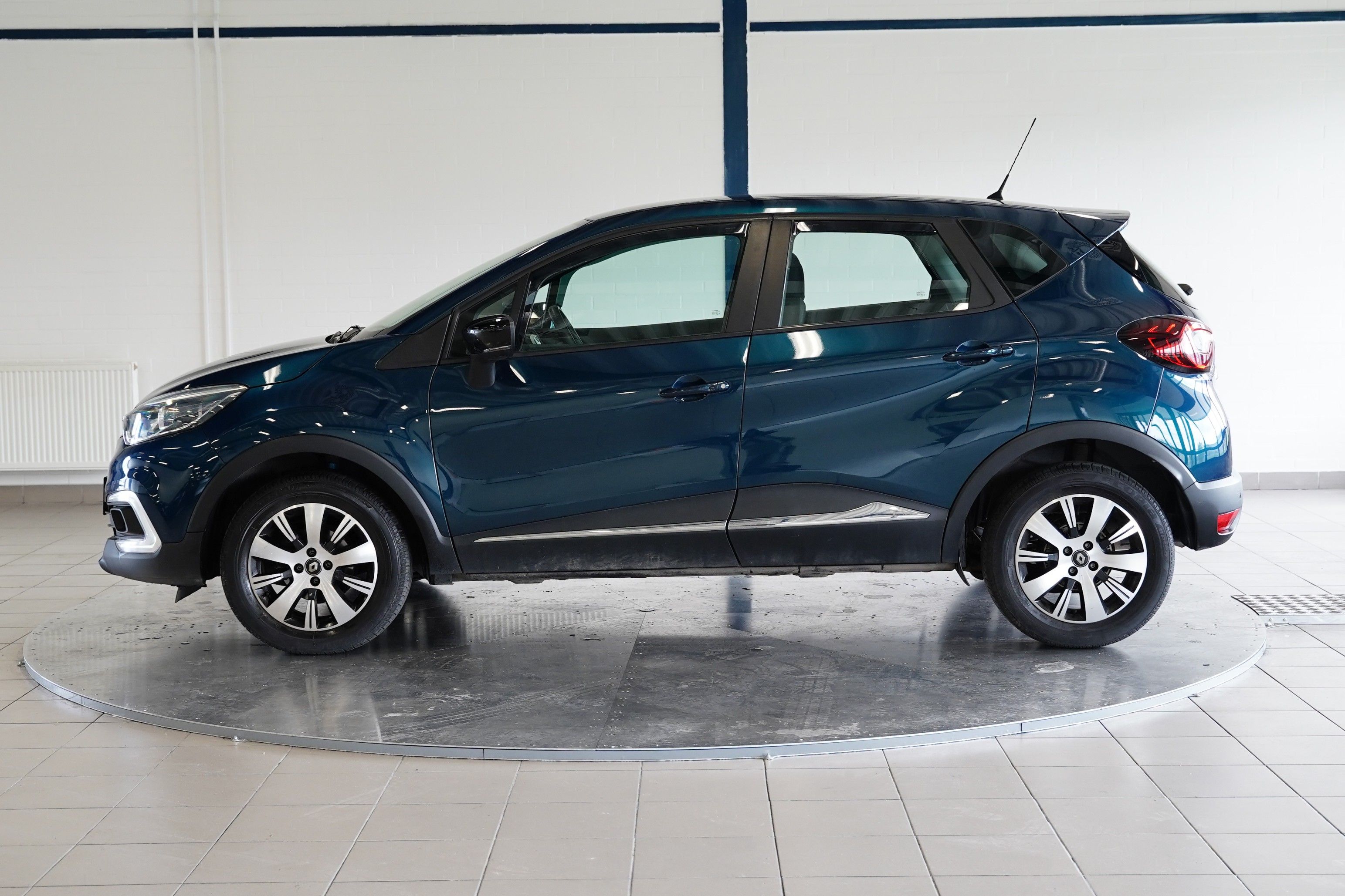 Renault Captur, 0.9 Tce 66 kW Limited - fotka 3