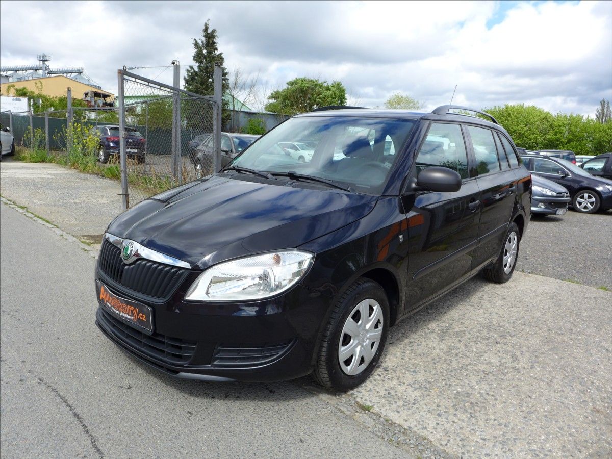 Škoda Fabia, 1,2 TSI  KLIMA 2X KOLA SERVIS - fotka 2