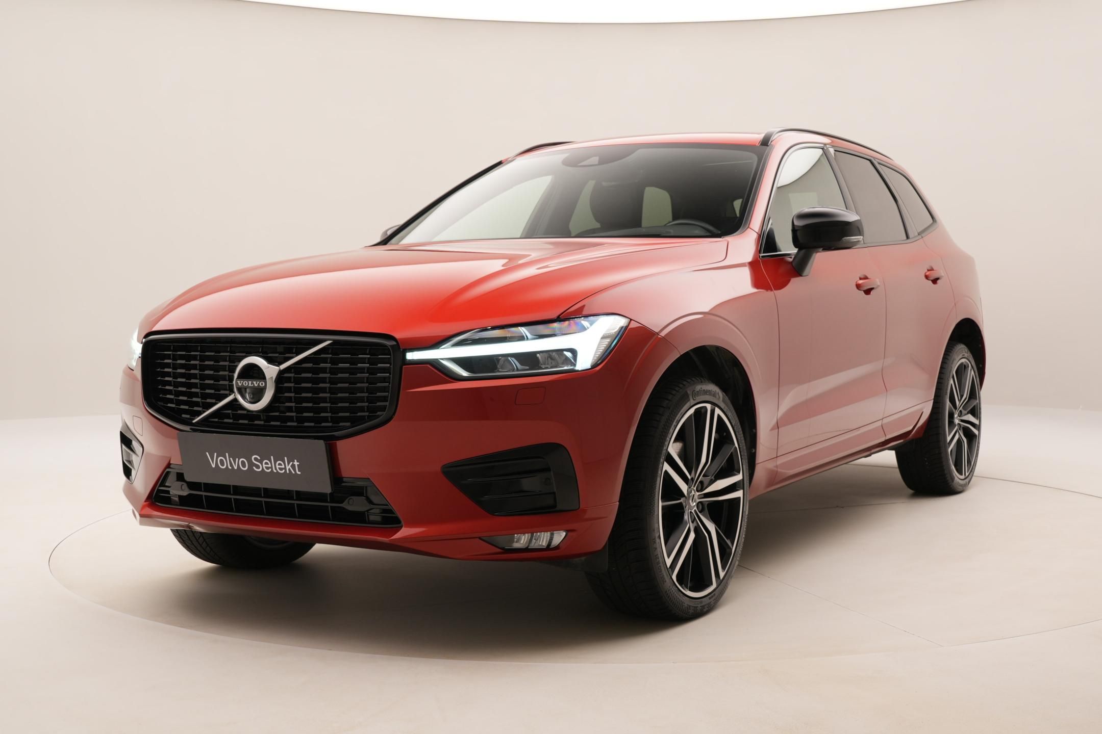Volvo XC60, B5 AWD R-DESIGN AUT CZ
