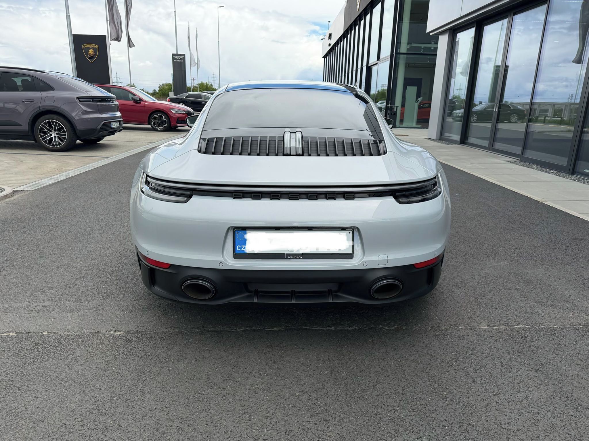 Porsche 911, Carrera 4 GTS - fotka 5