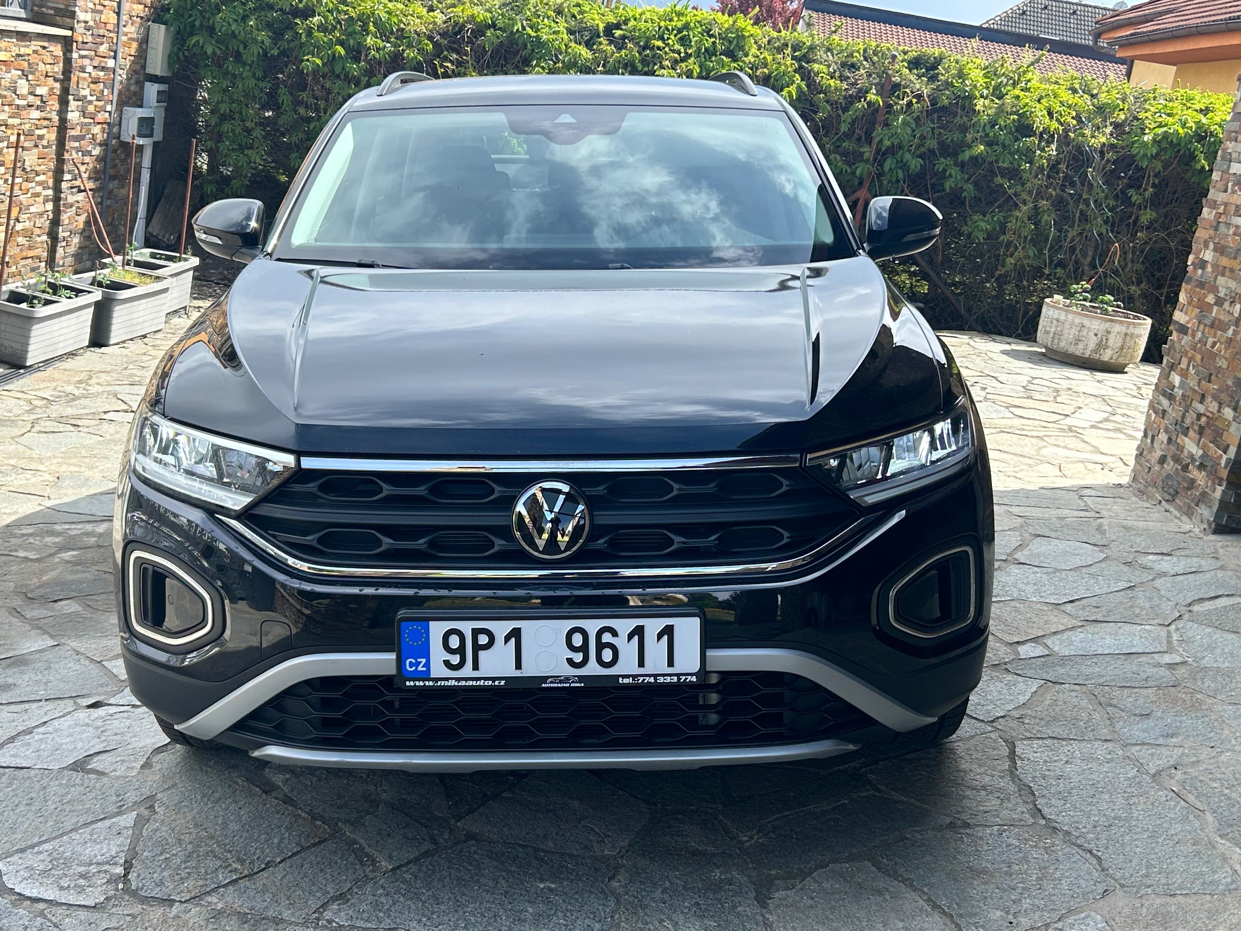 Volkswagen T-Roc, 2.0TDi DSG 110kw MATRIX ACC - fotka 2