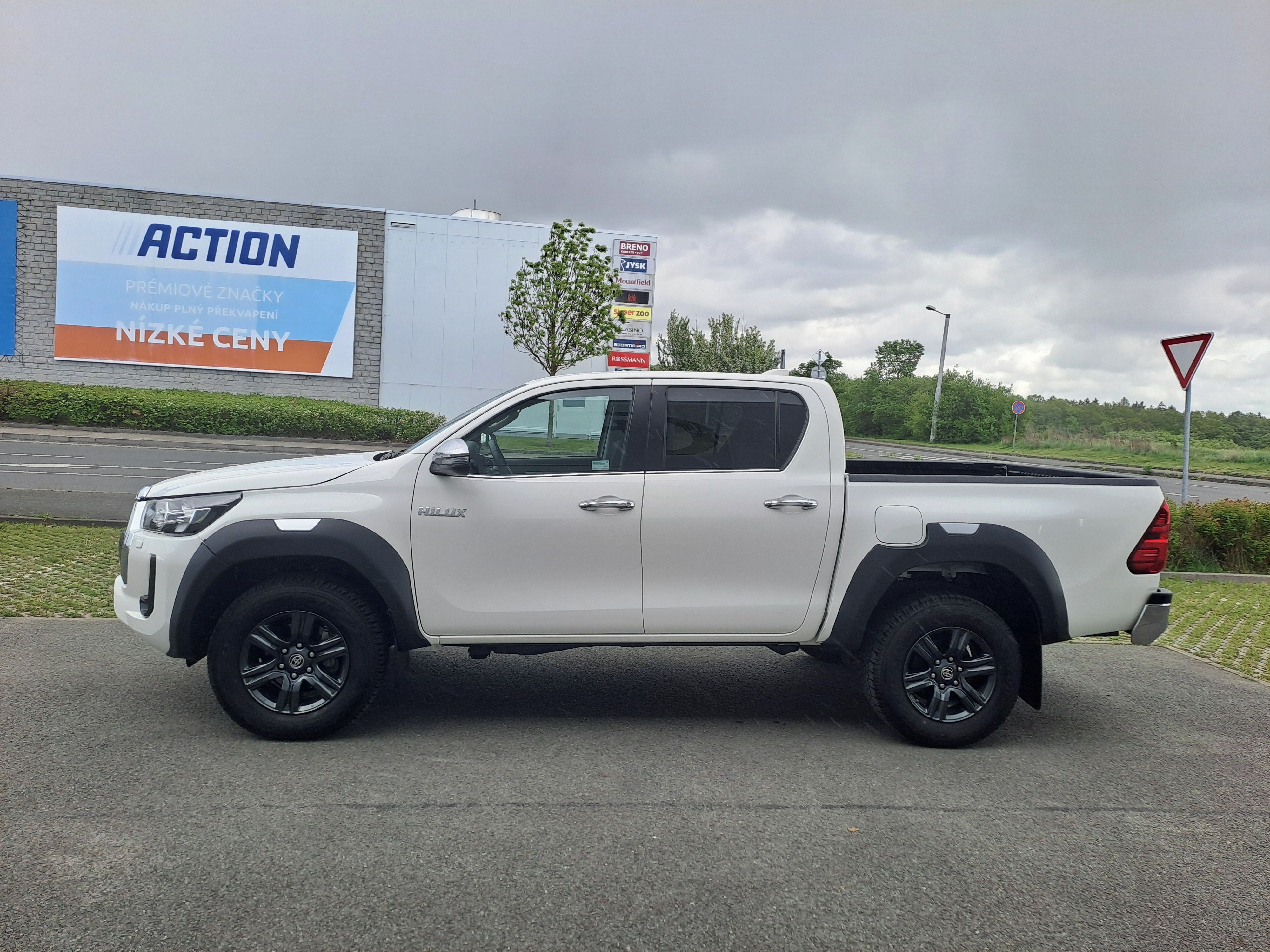 Toyota Hilux - fotka 4
