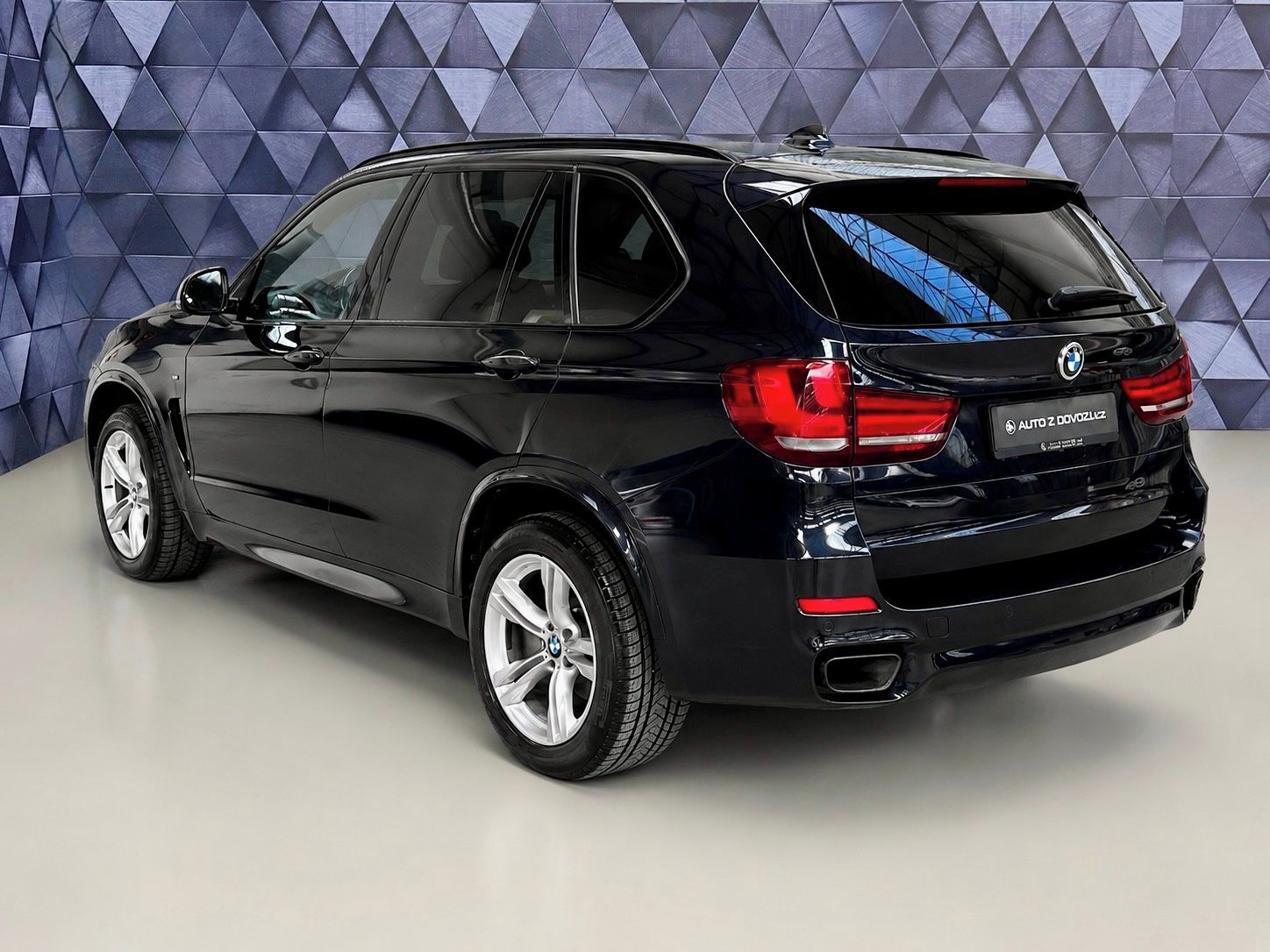 BMW X5, M50d xDrive M-SPORT, EL. TAŽNÉ - fotka 5