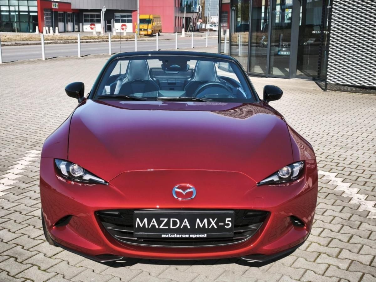Mazda MX-5, 1,5 MX-5 ST G132 6MT Homura - fotka 2