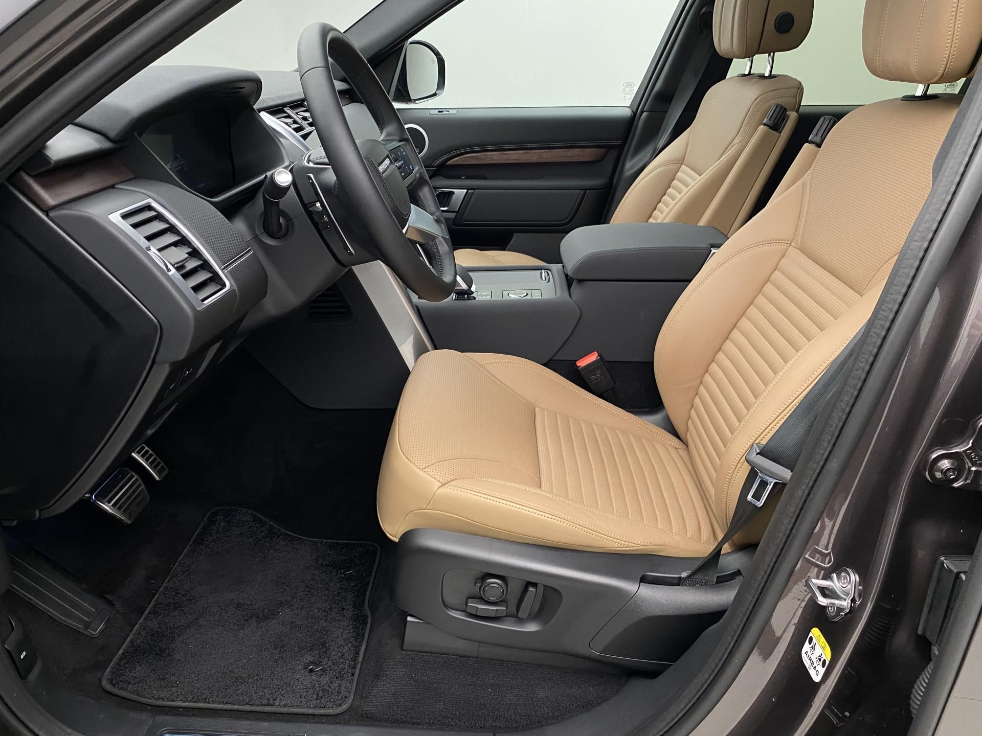 Land Rover Discovery, D350 DYNAMIC HSE AWD AUT - fotka 3