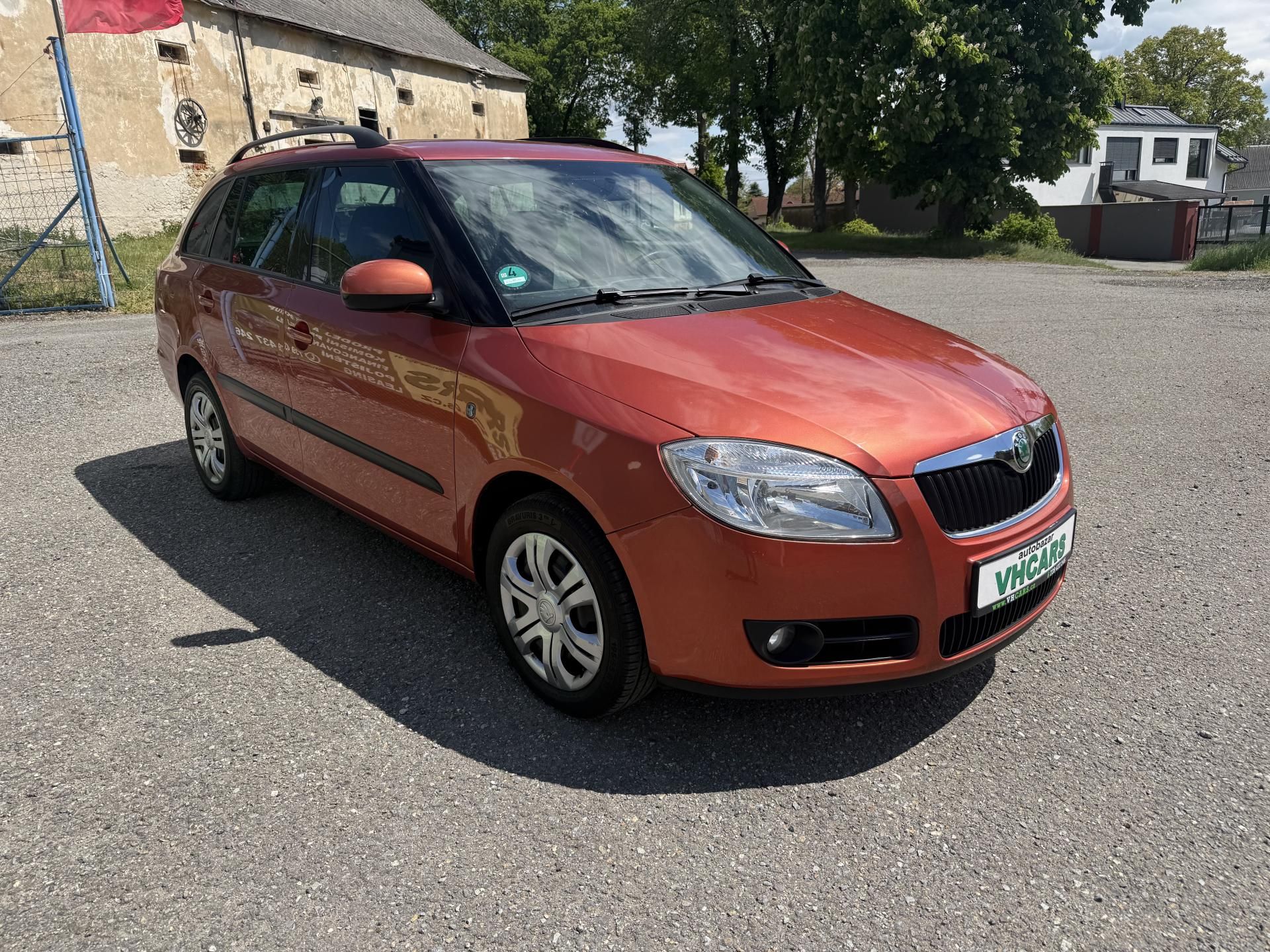 Škoda Fabia, 1,2 51 kW Klimatizace - fotka 3
