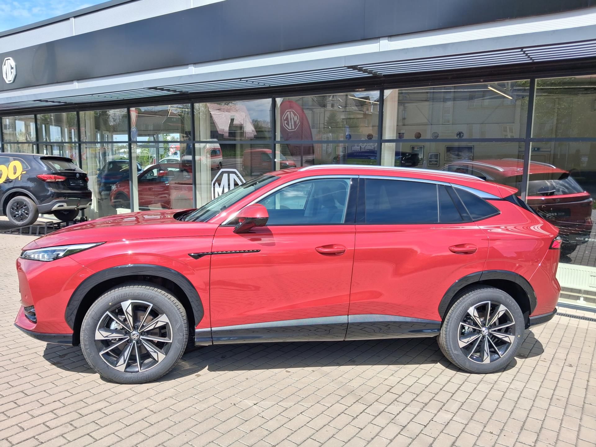 MG HS, EXCLUSIVE 1.5TGI 125kW 7DCT 4x - fotka 2