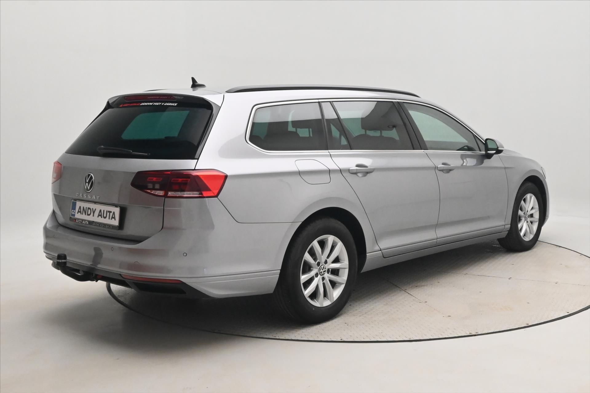 Volkswagen Passat, 2,0 TDI 110kW DSG Business VŮZ - fotka 5