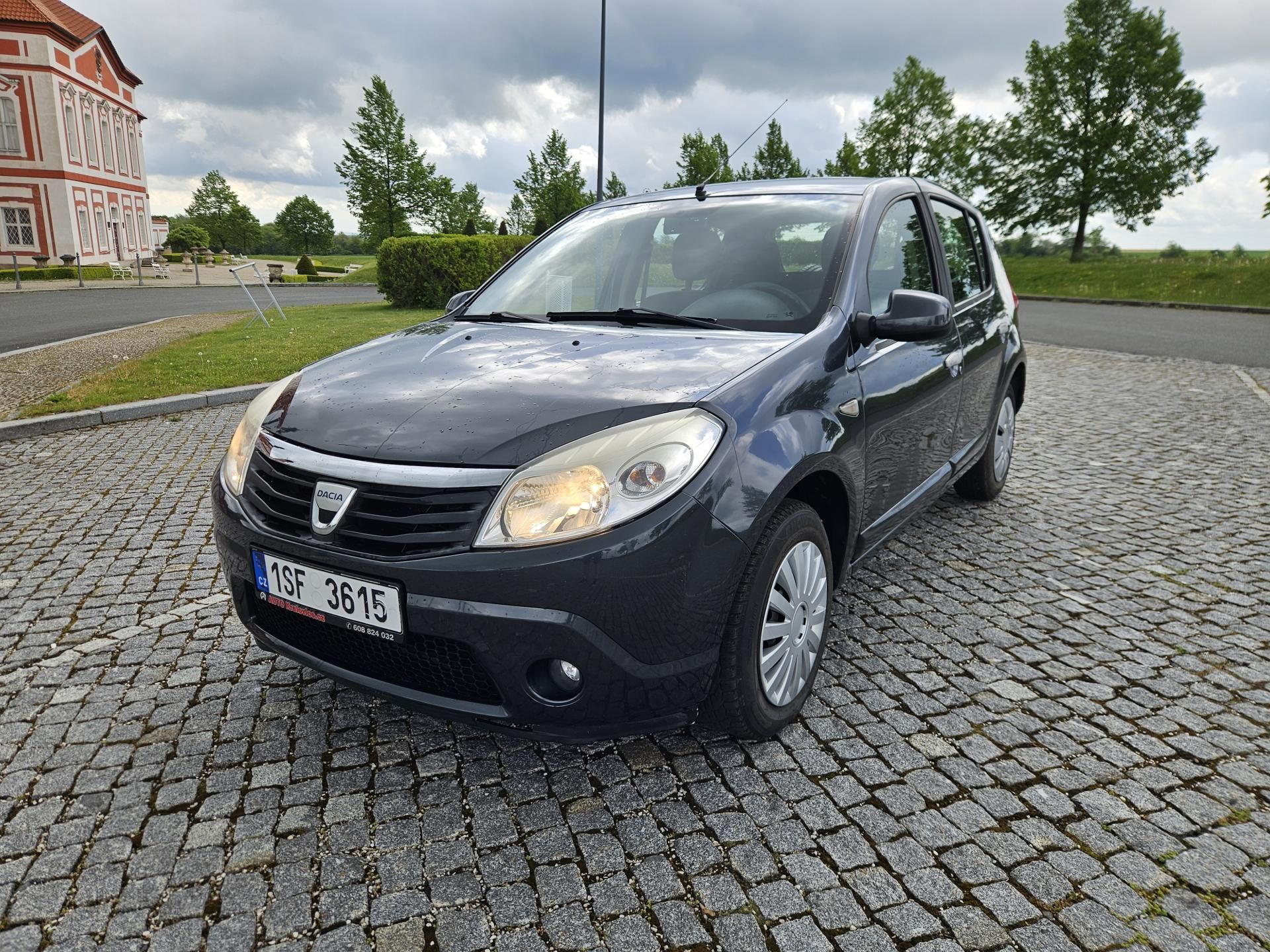 Dacia Sandero, 1.6 16v, PĚKNÝ STAV,  SPLÁTKY - fotka 2