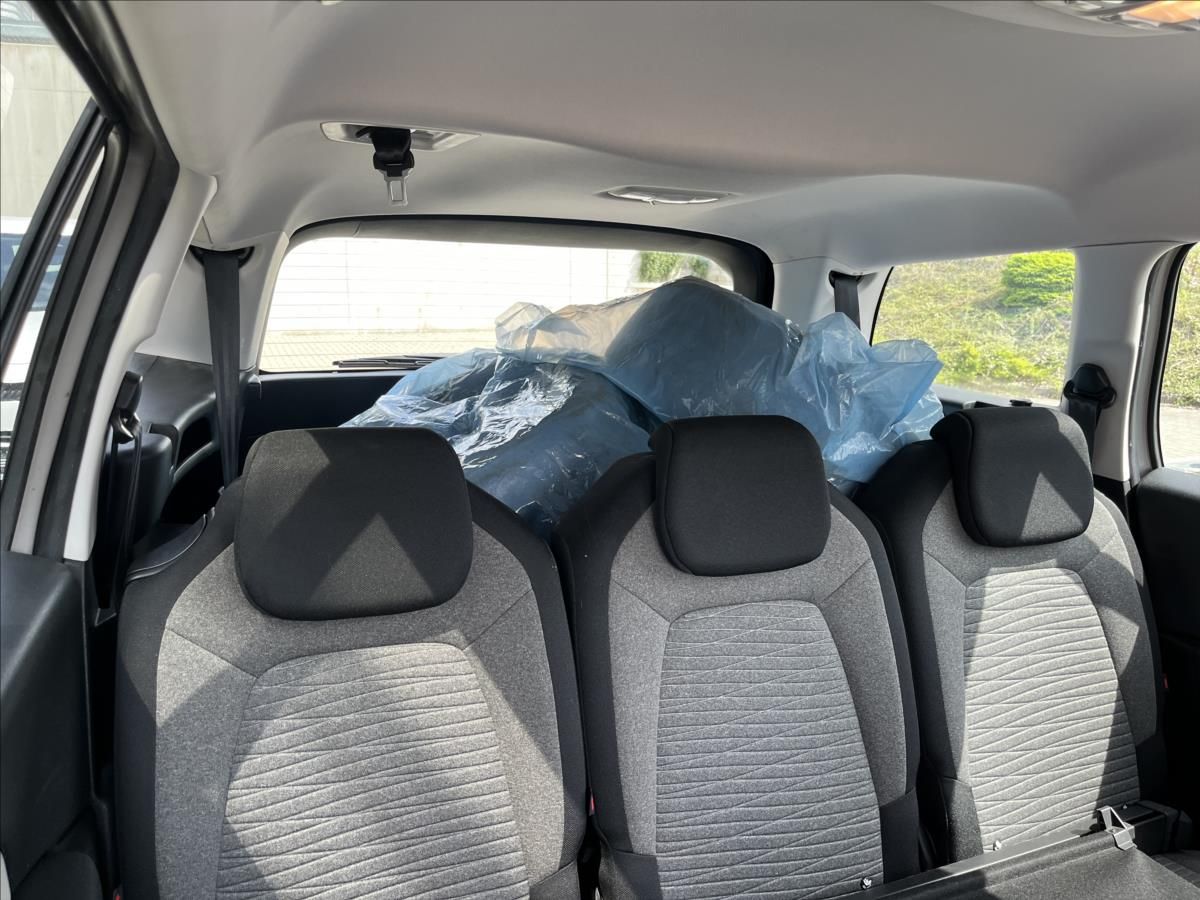Citroën C4 SpaceTourer, 1,5   HDi Feel 7 míst - fotka 5
