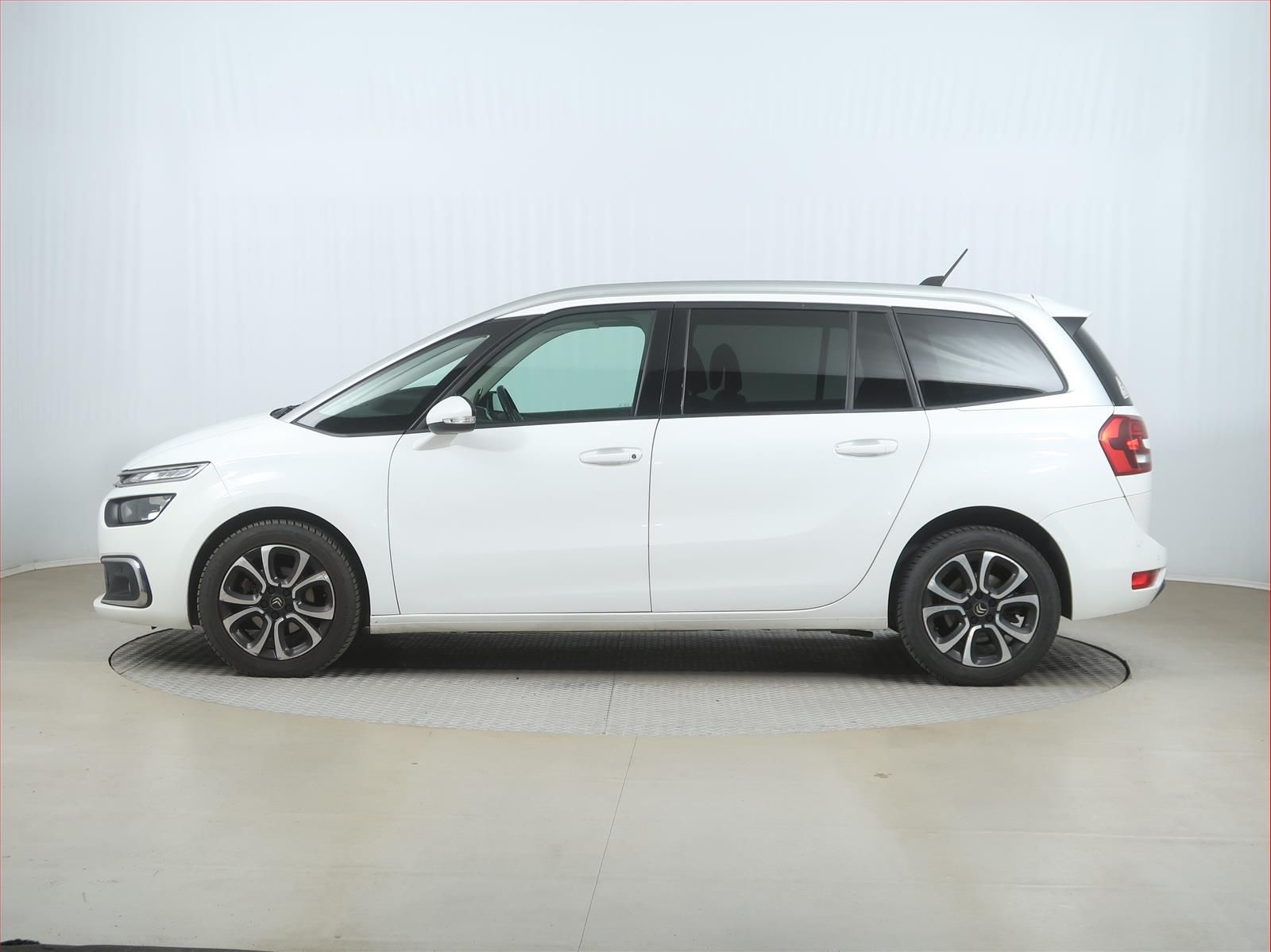 Citroën Grand C4 SpaceTourer, 1.5 BlueHDi, Automat, 7 míst - fotka 3