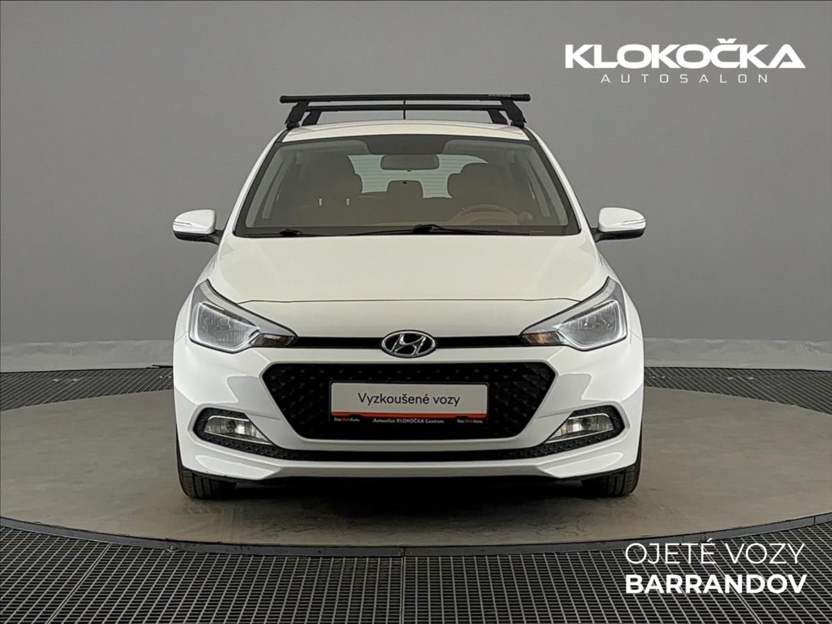 Hyundai i20, 1,3 i  Family Club - fotka 4
