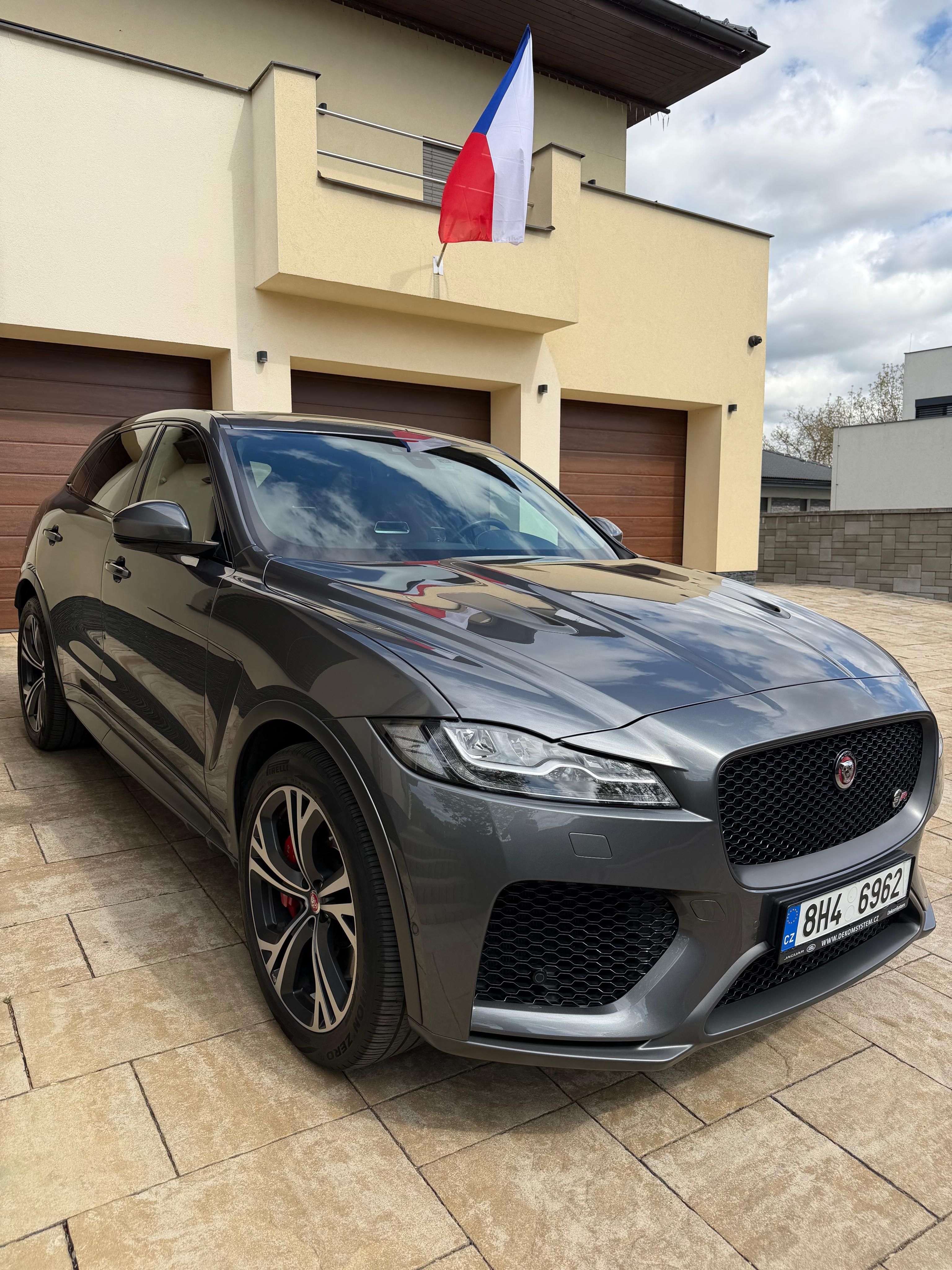 Jaguar F-Pace, Jaguar F-Pace SVR AWD 405 kW |