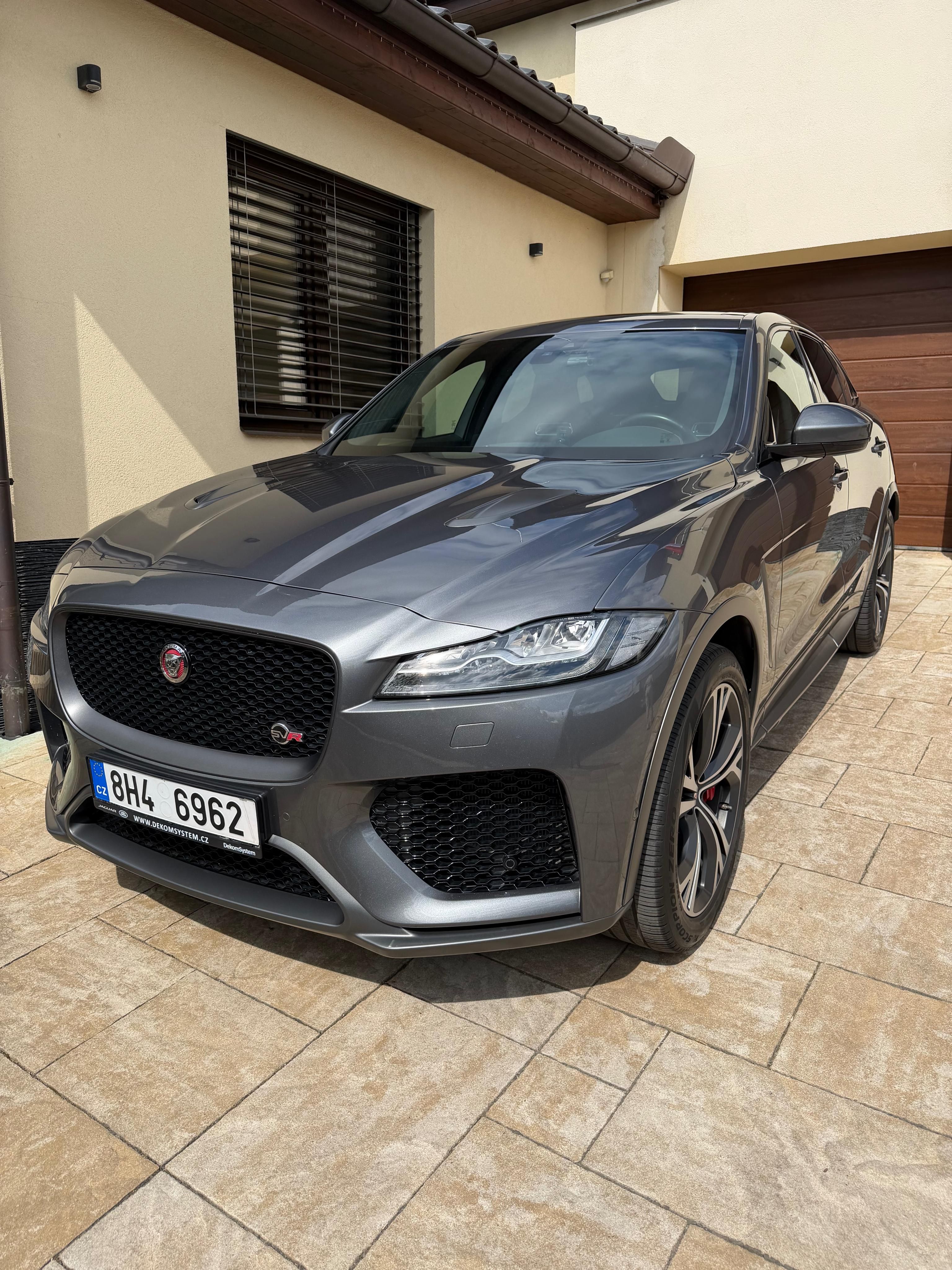 Jaguar F-Pace, Jaguar F-Pace SVR AWD 405 kW | - fotka 3