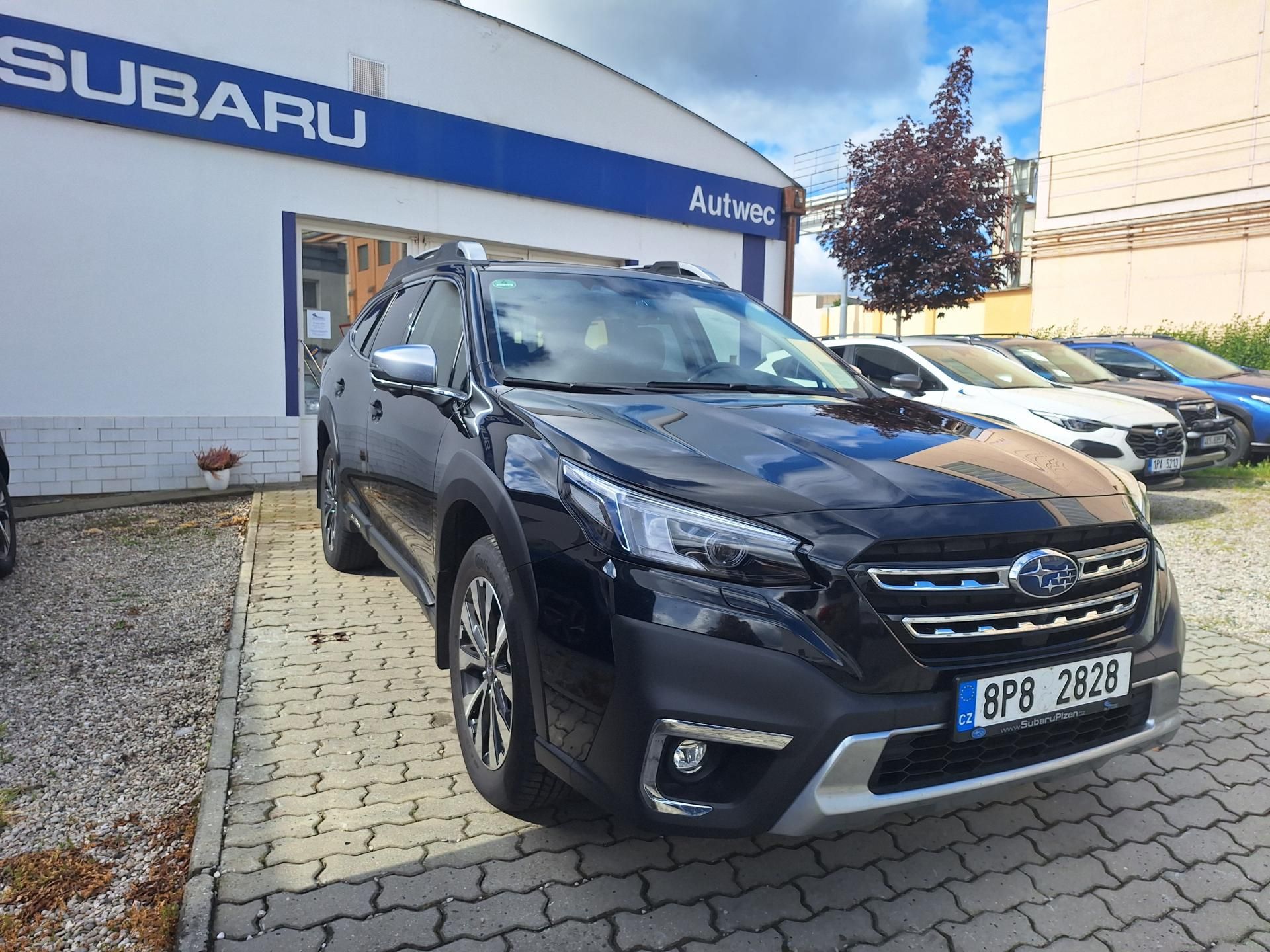 Subaru Outback, Touring , NAVI, kůže,TOP stav - fotka 2