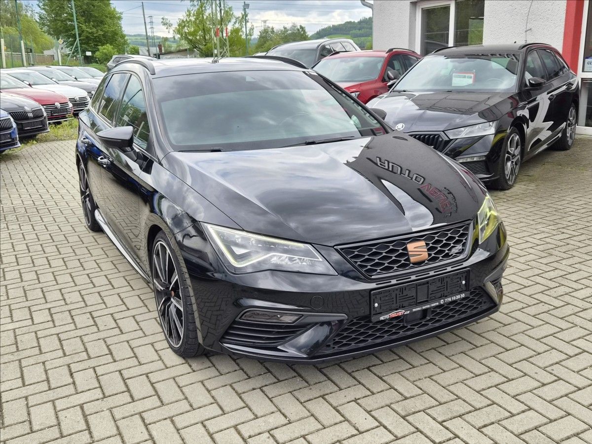 Seat Leon, 2,0 CUPRA 300 ST 4Drive*PANORA - fotka 4