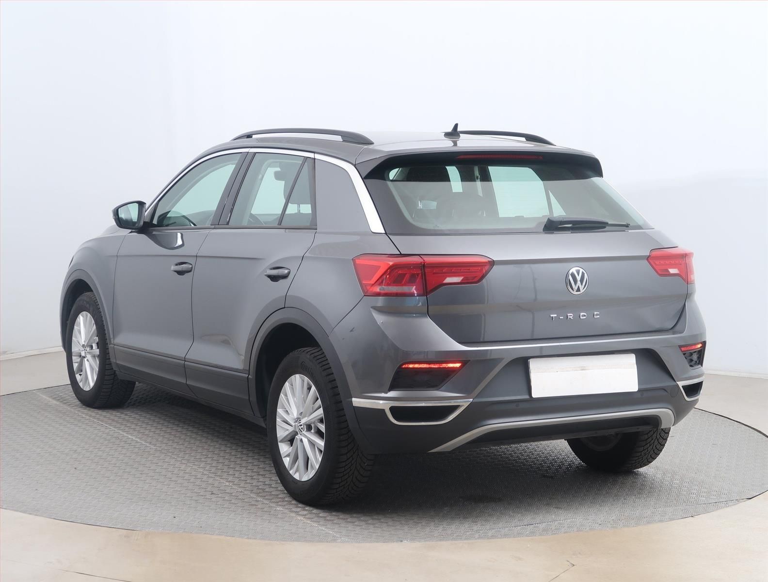 Volkswagen T-Roc, 2.0 TDI, Automatická klima - fotka 4