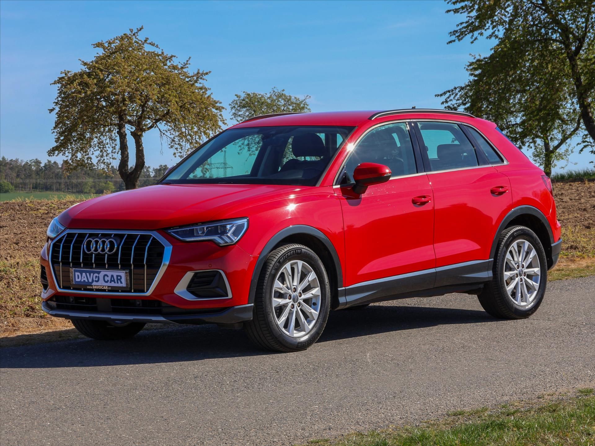Audi Q3, 2,0 TDI 110kW Advanced CZ DPH - fotka 3