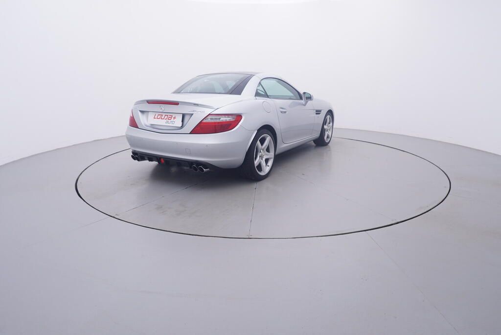 Mercedes-Benz SL, 1.8 135 kW - fotka 5