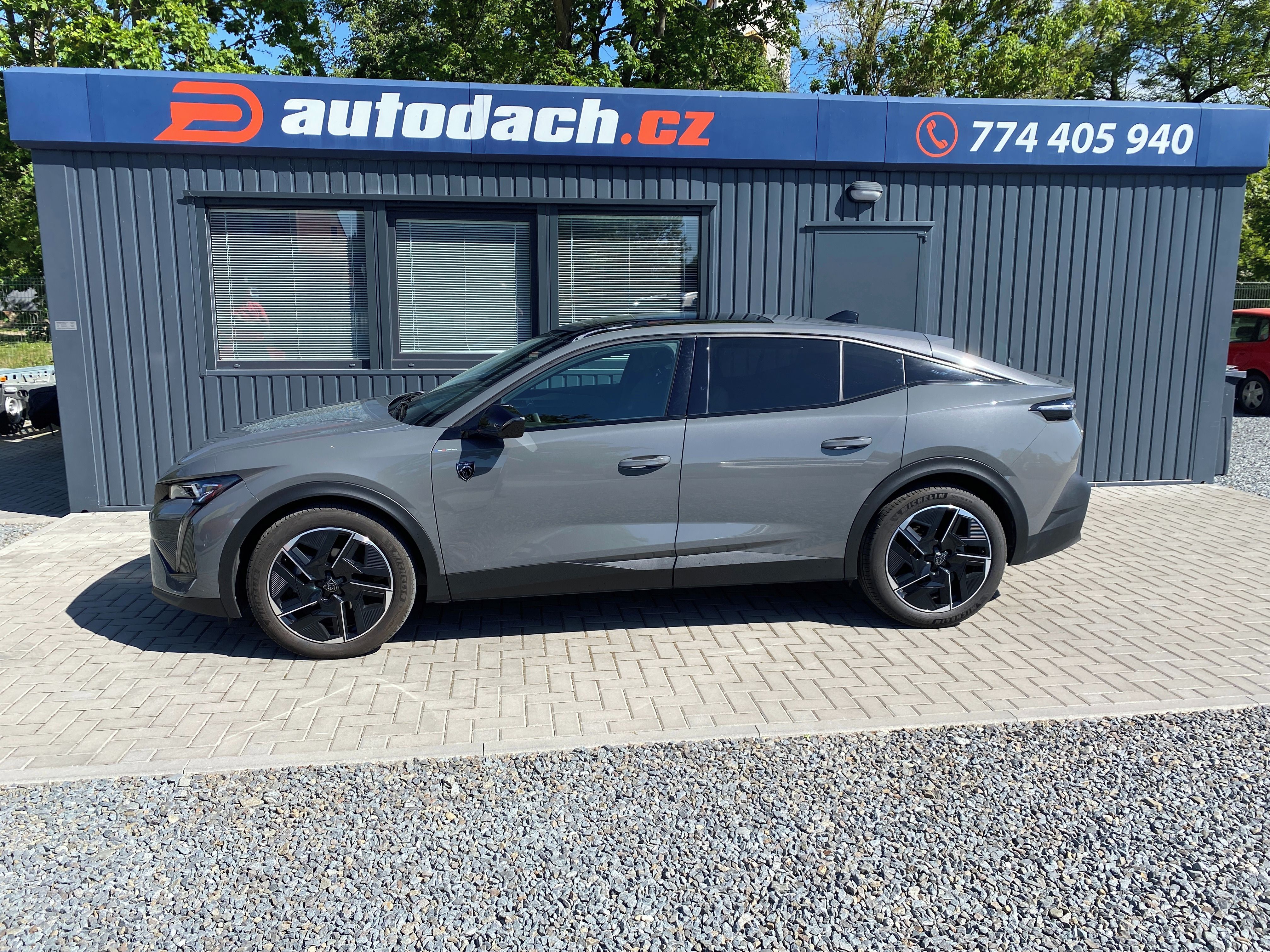 Peugeot 408, GT - Hybrid 145 e-DCS6