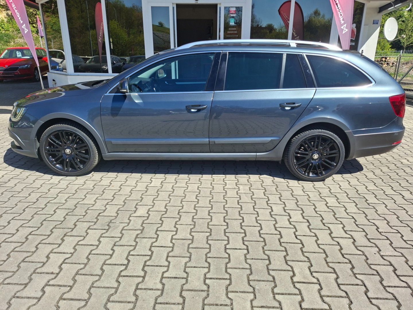 Škoda Superb, 2.0TDI 125kW DSG 4X4 - fotka 5