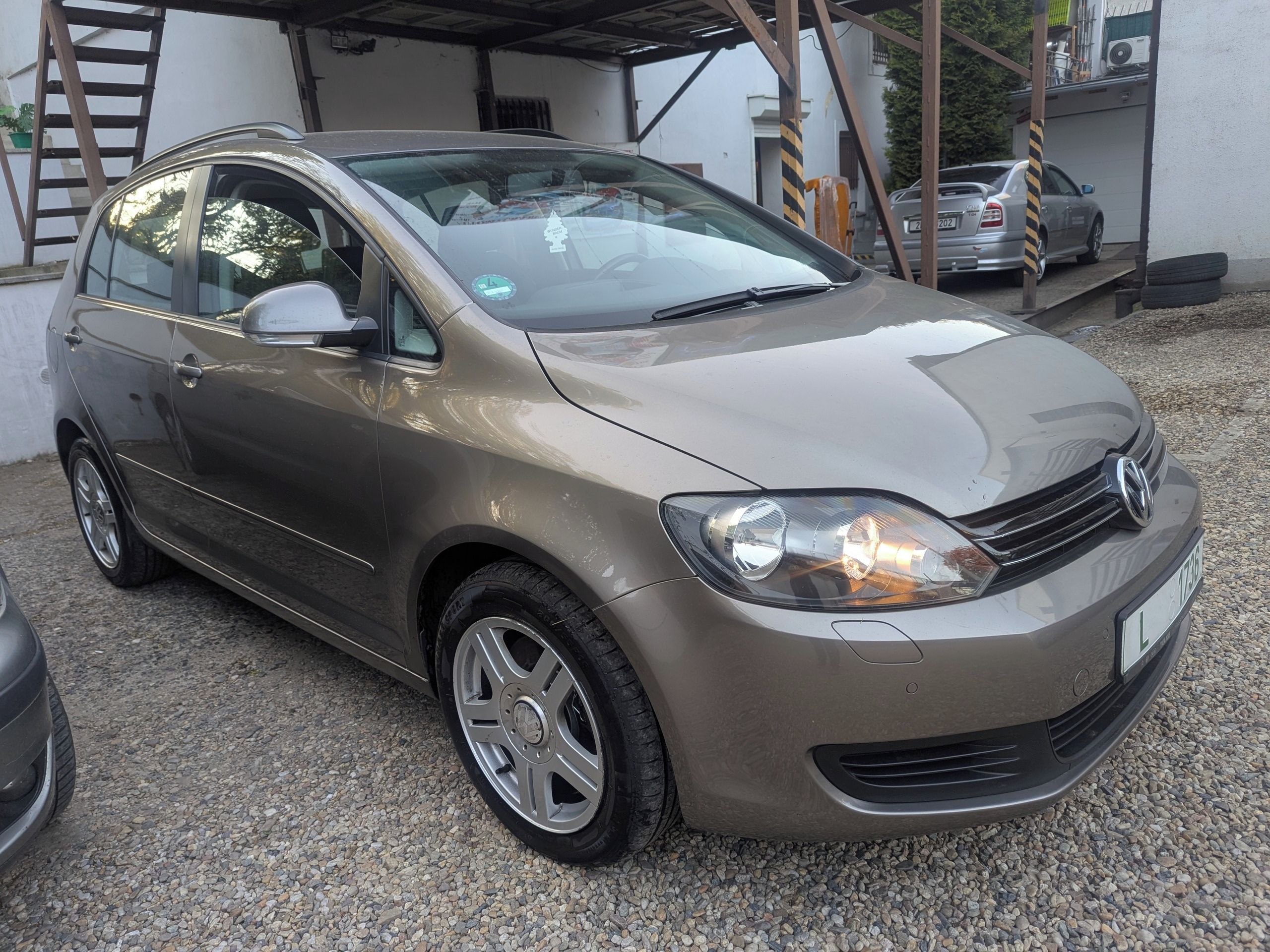 Volkswagen Golf Plus, VW GOLF 6 PLUS 1,4 TSI 118 kW - fotka 2