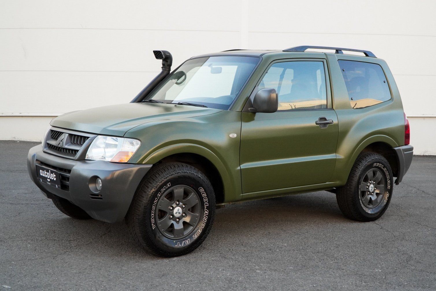 Mitsubishi Pajero, 3.2 Di-D 4x4 AUTOMAT - fotka 4