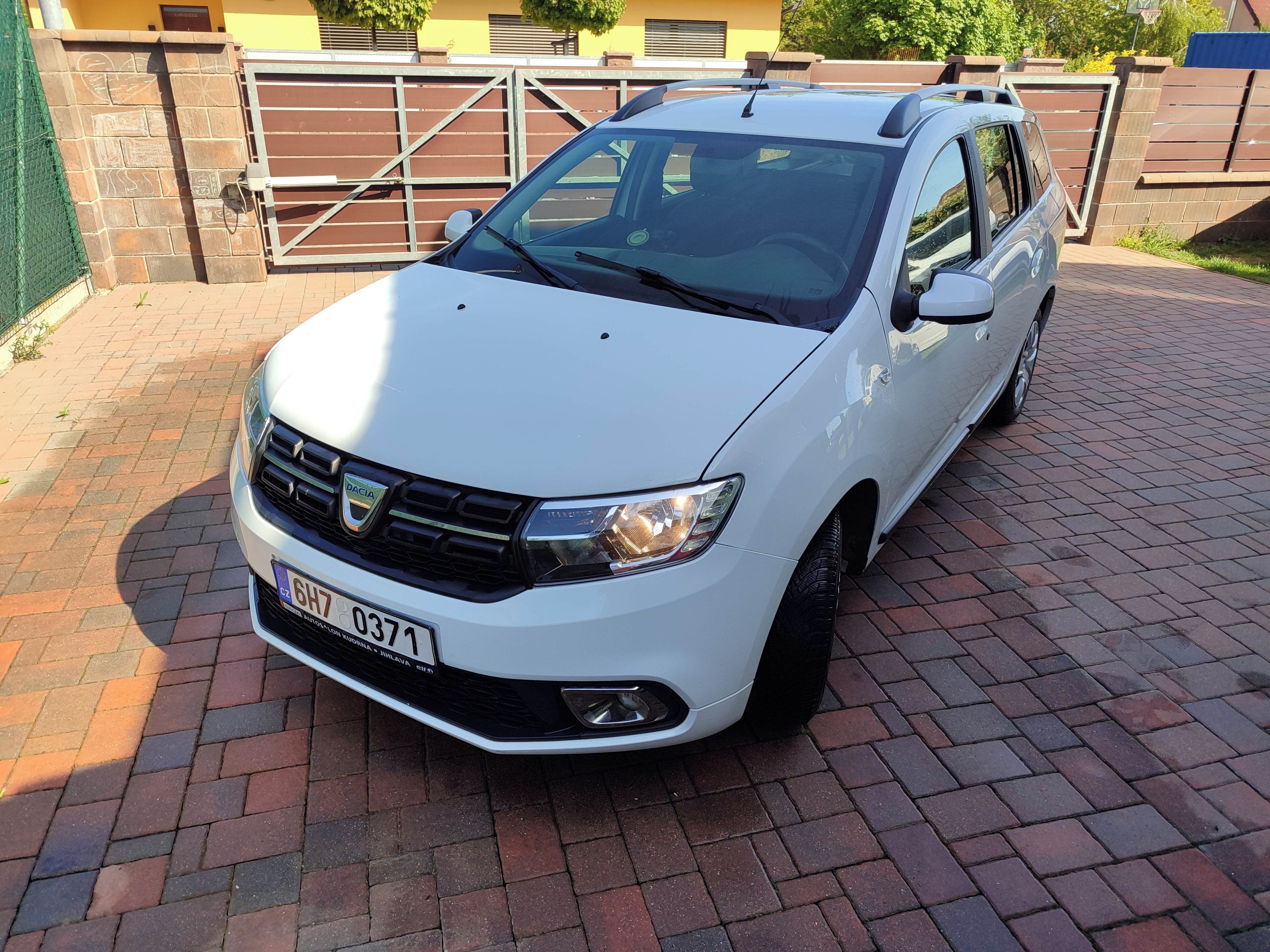 Dacia Logan, 0.9 TCe 66kW,tažné,klima, ČR - fotka 2