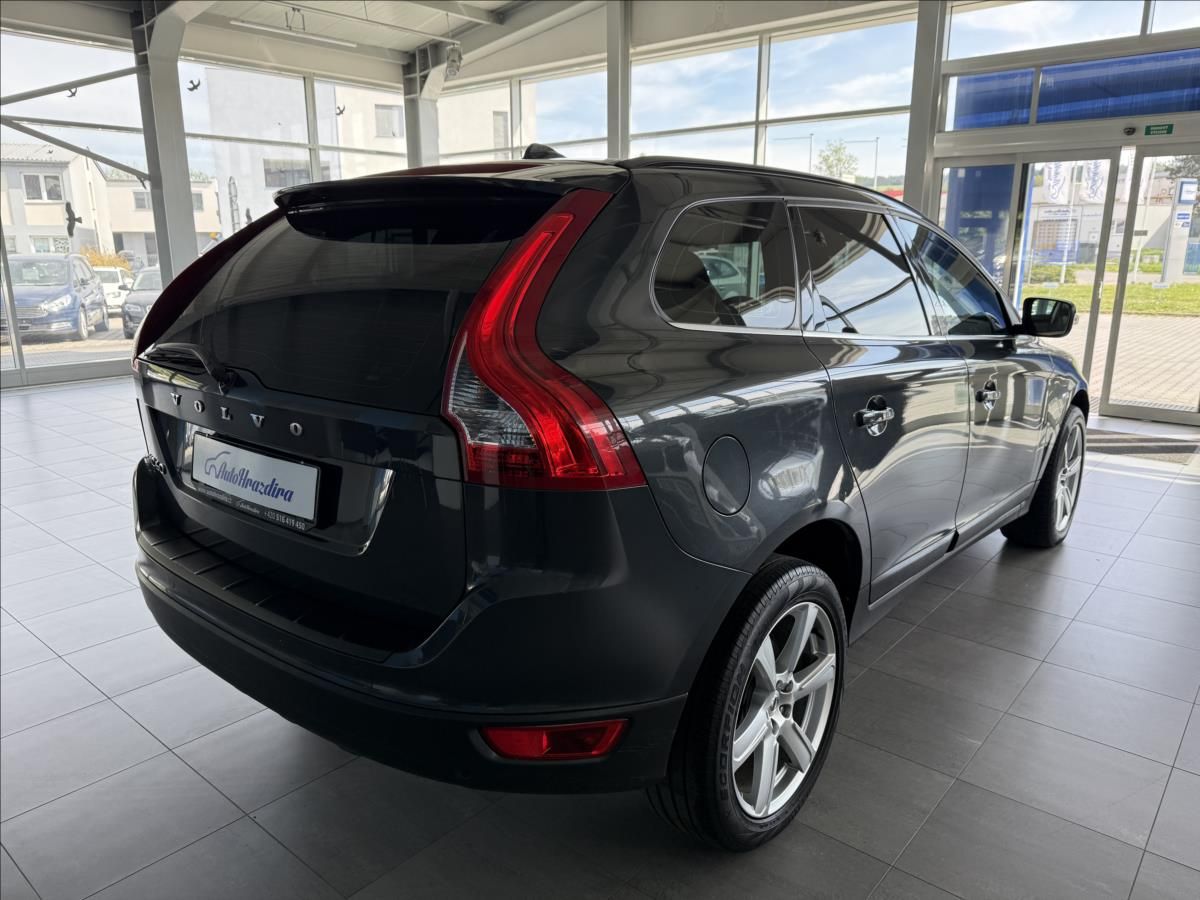 Volvo XC60, 2,0   SERVISNÍ KNÍŽKA - fotka 6